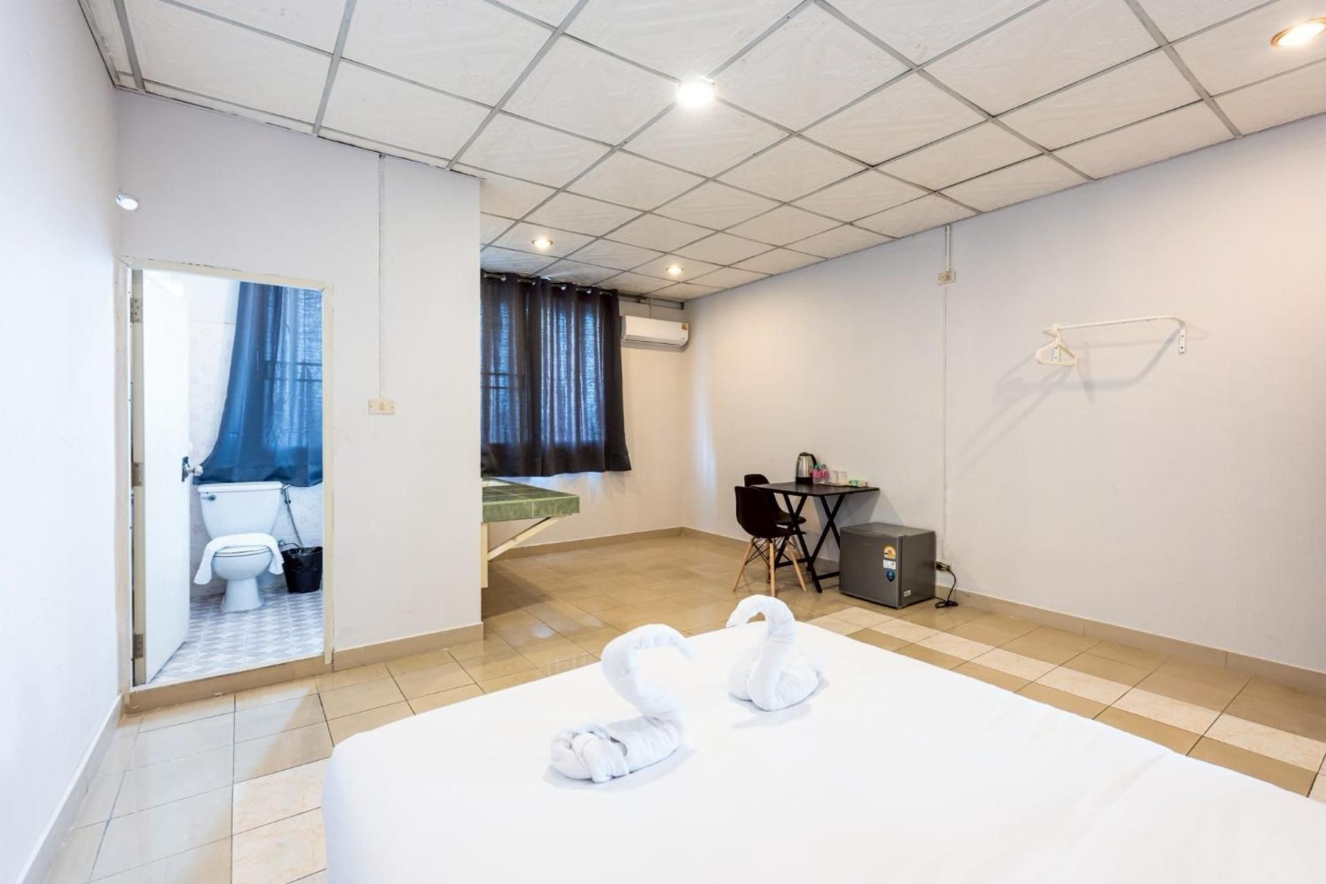 Queen Room