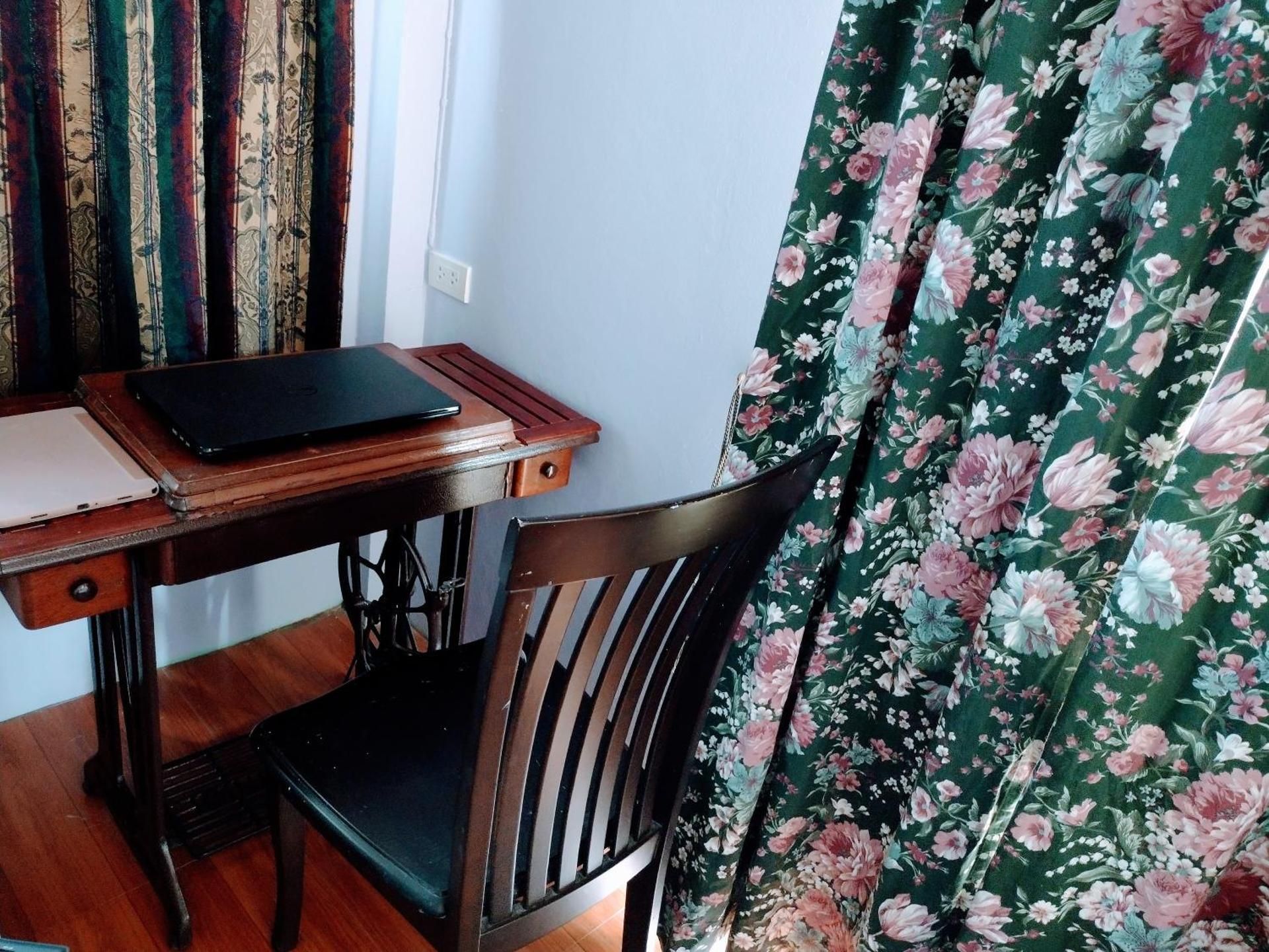 Mango Tree Guestroom