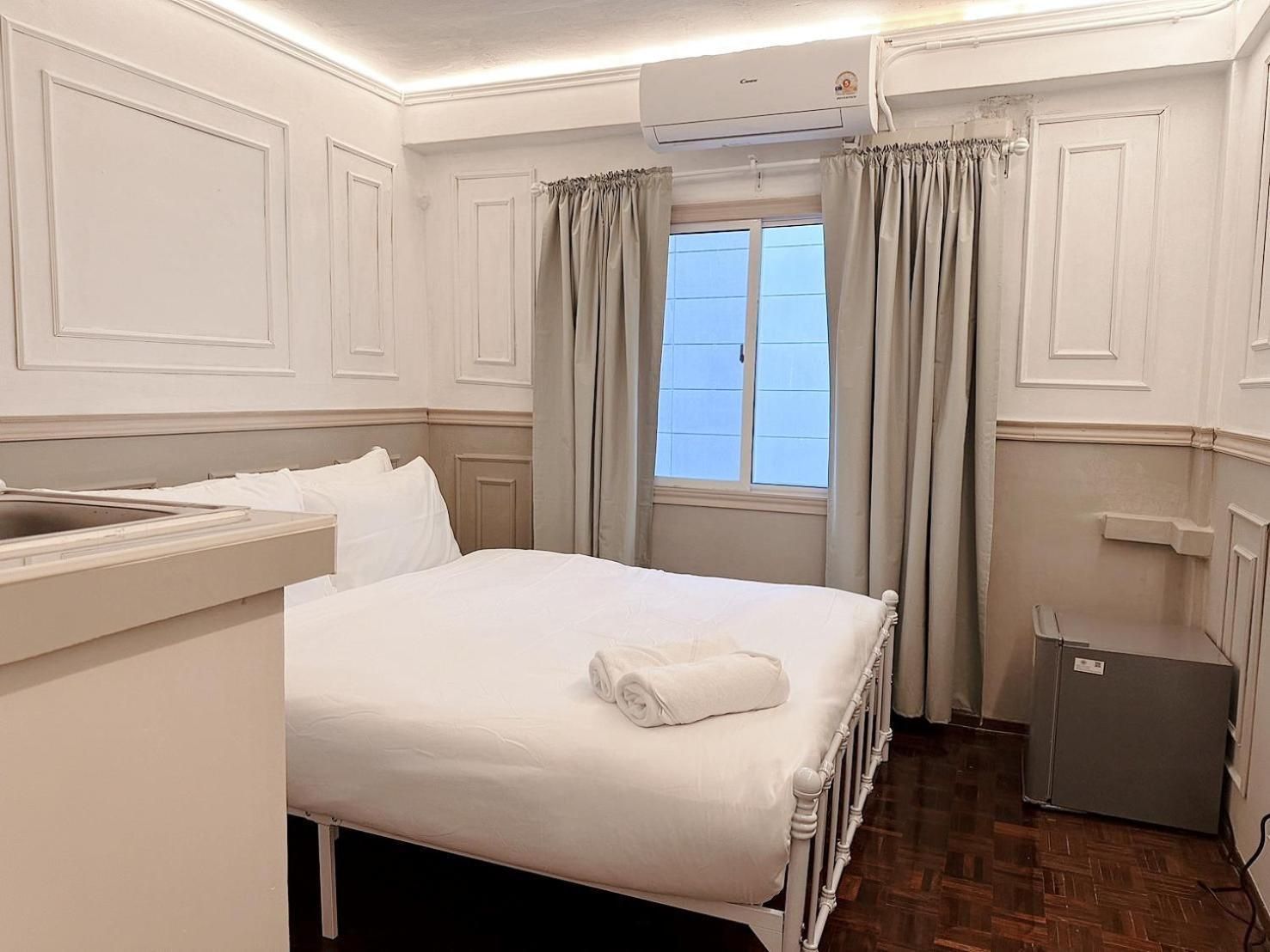 Double Room with Shared Bathroom