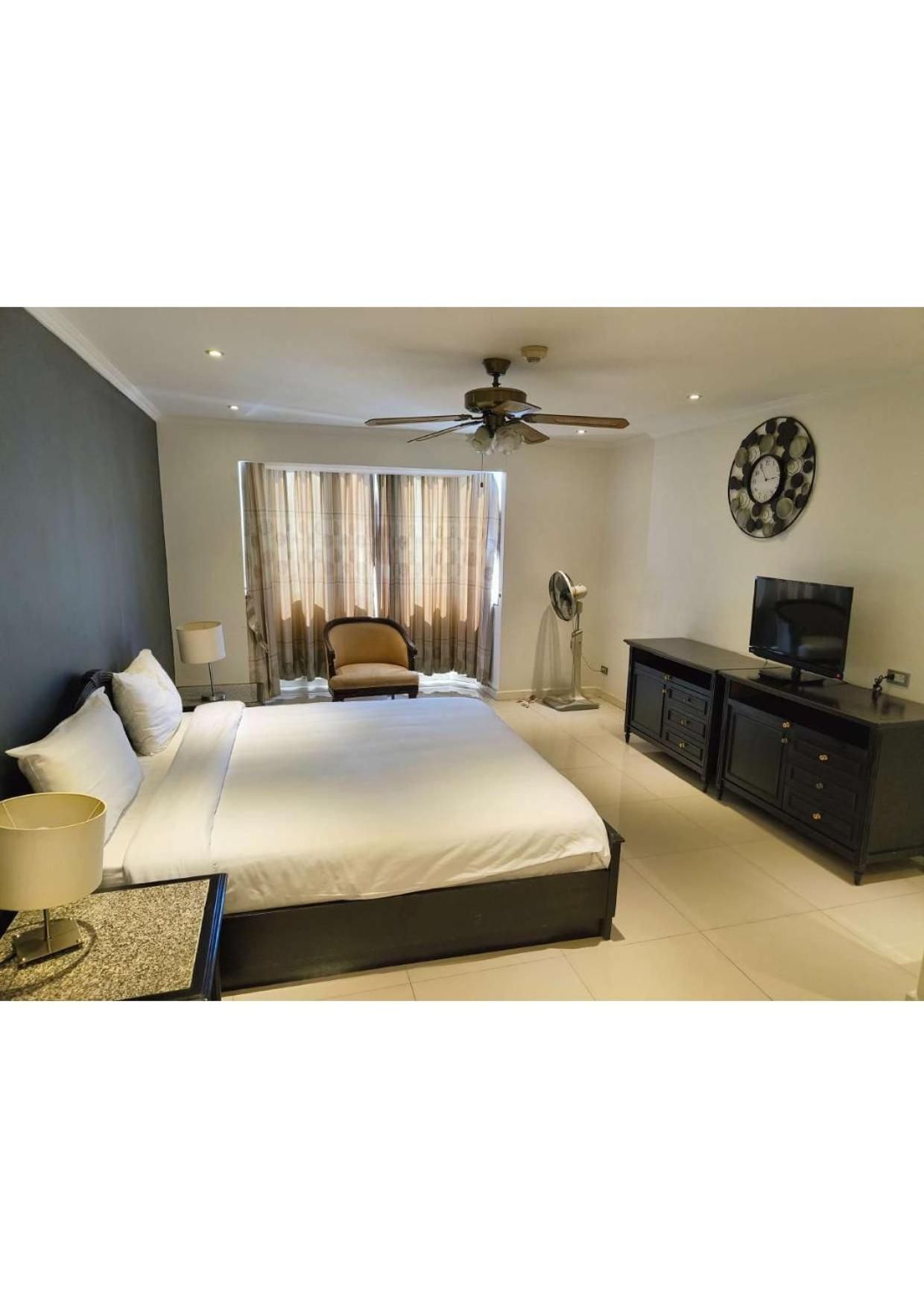 One-Bedroom Suite