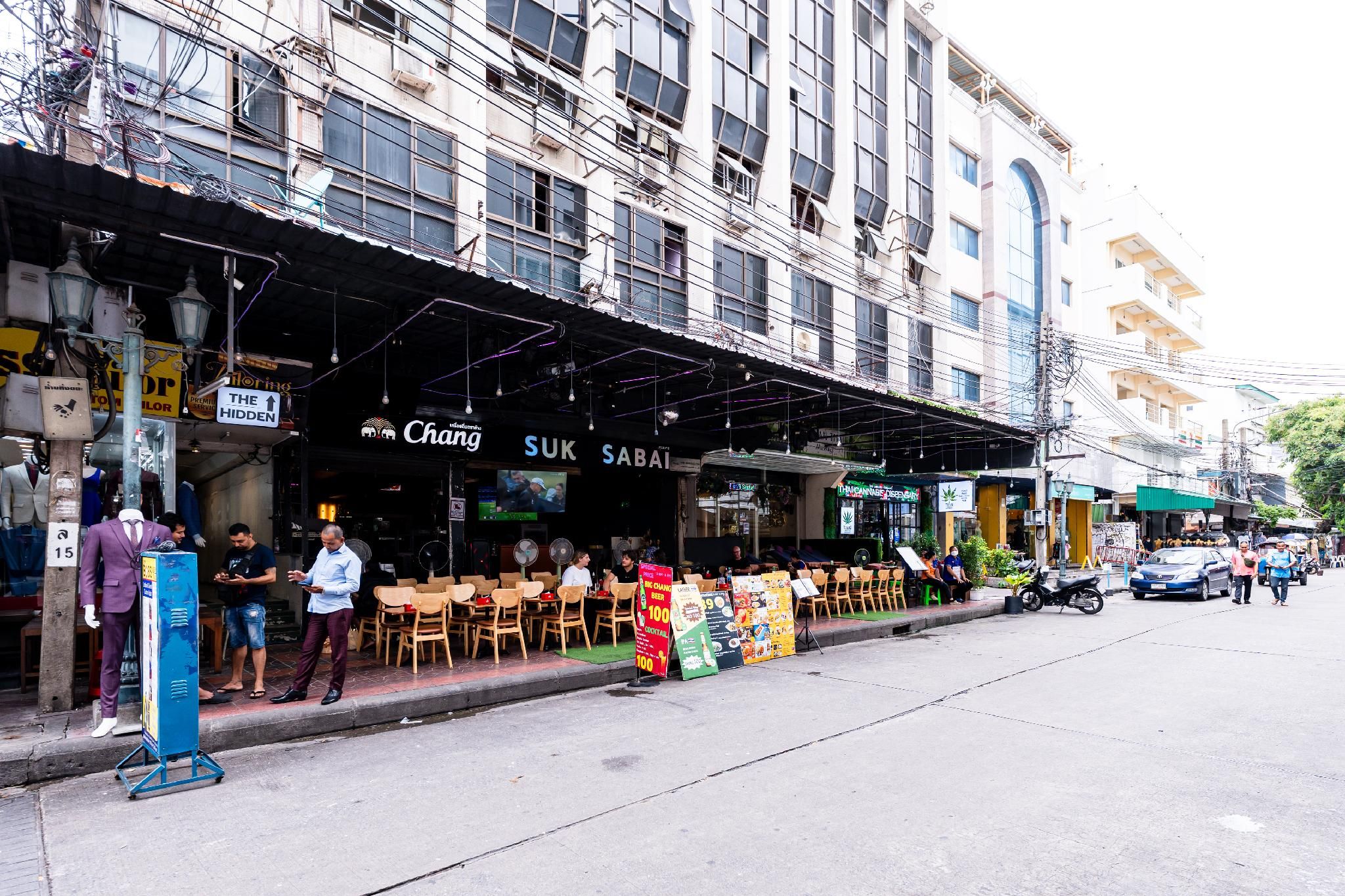 The Hidden Khaosan (รามบุตรี)