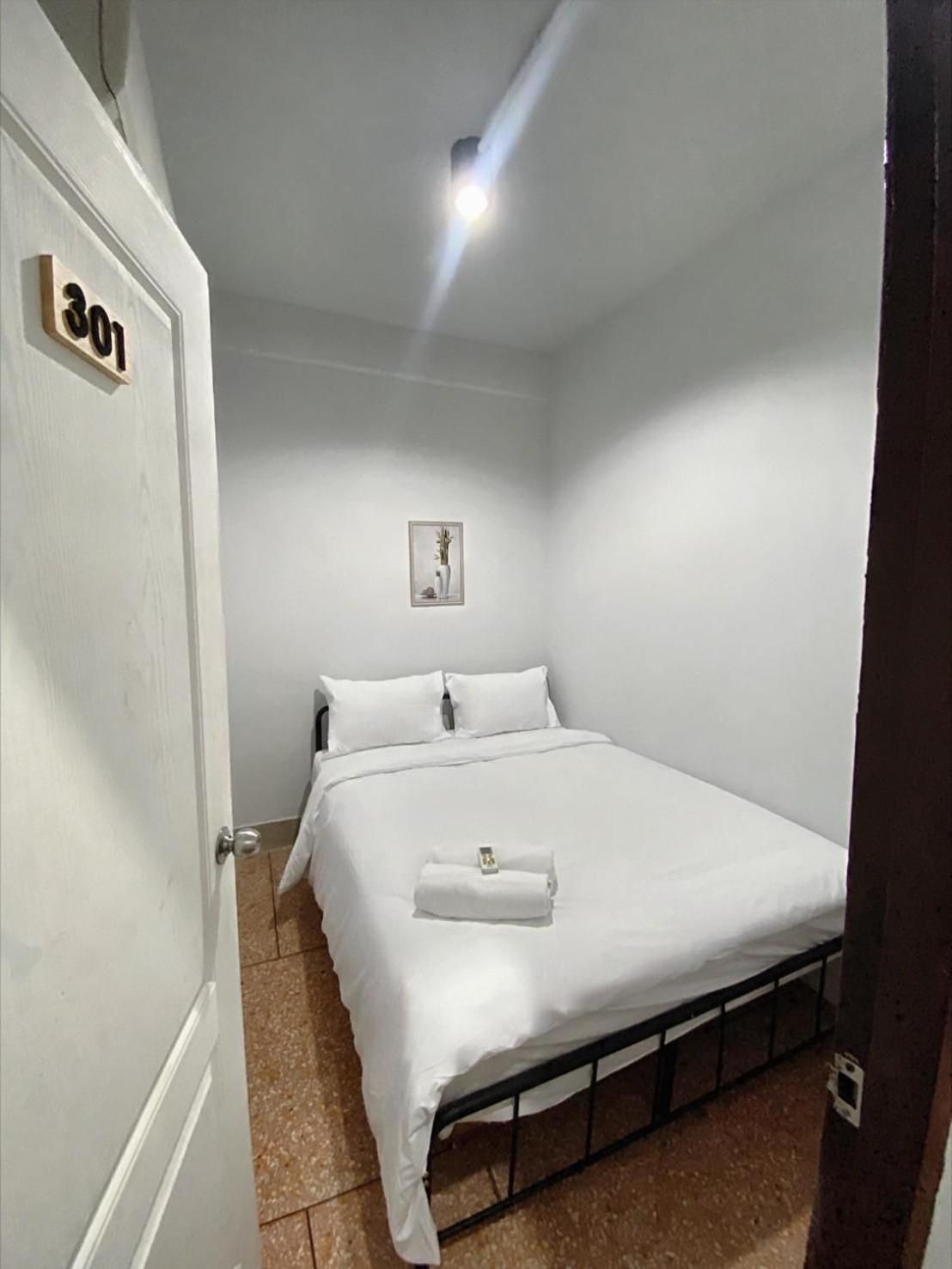 Double Room with Shared Bathroom