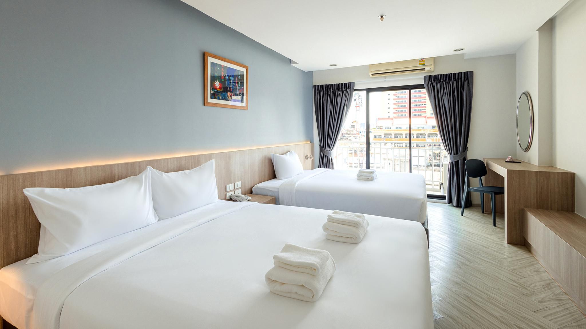 Luxury Triple Room