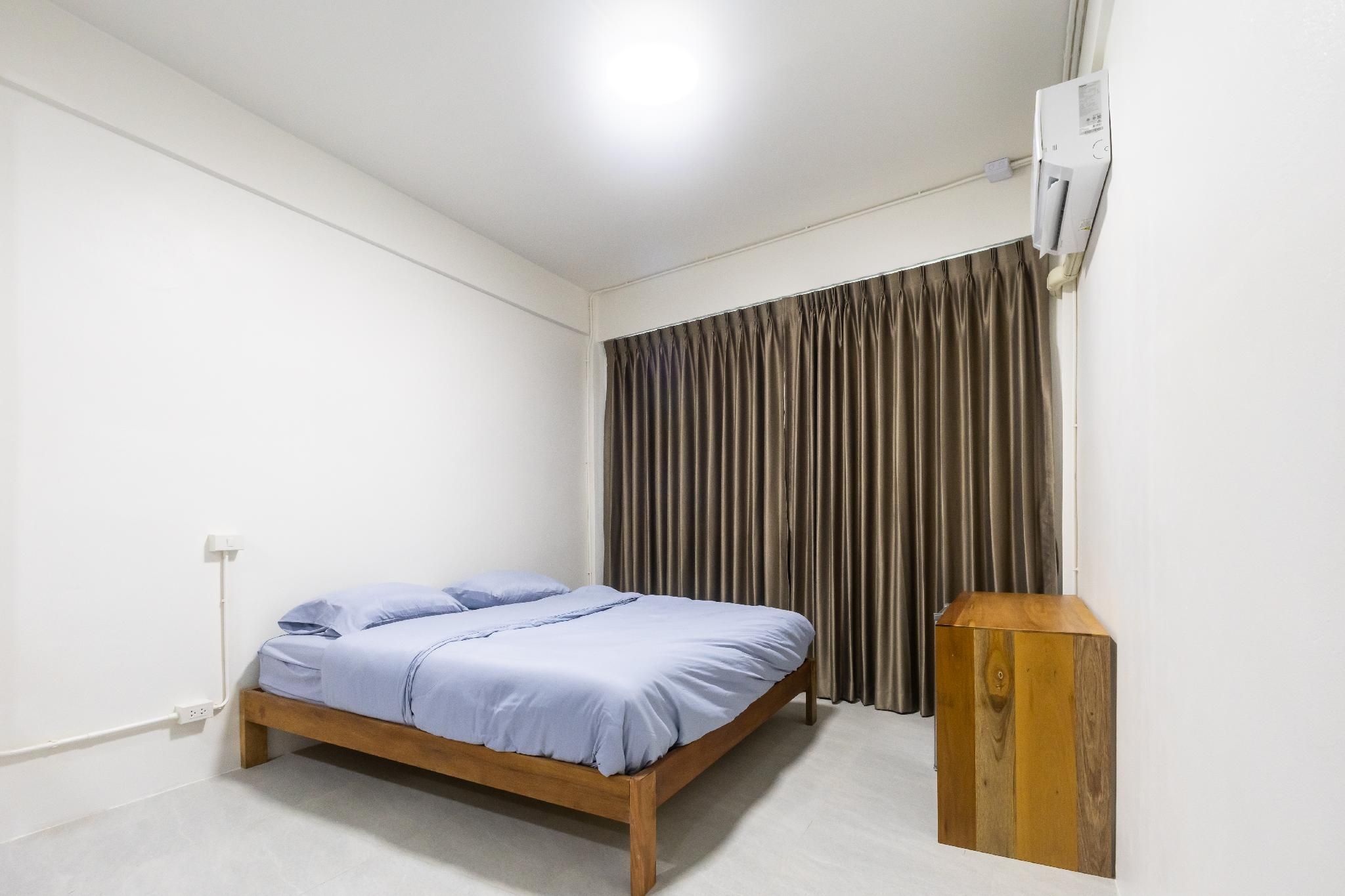 King Bed Room