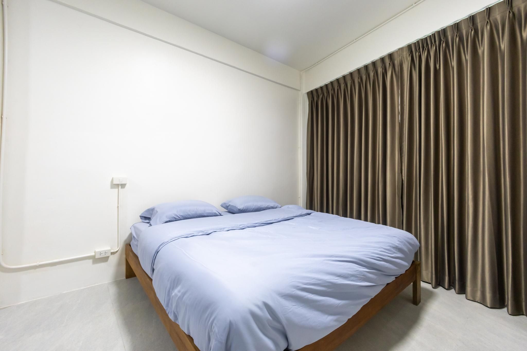 King Bed with Balcony