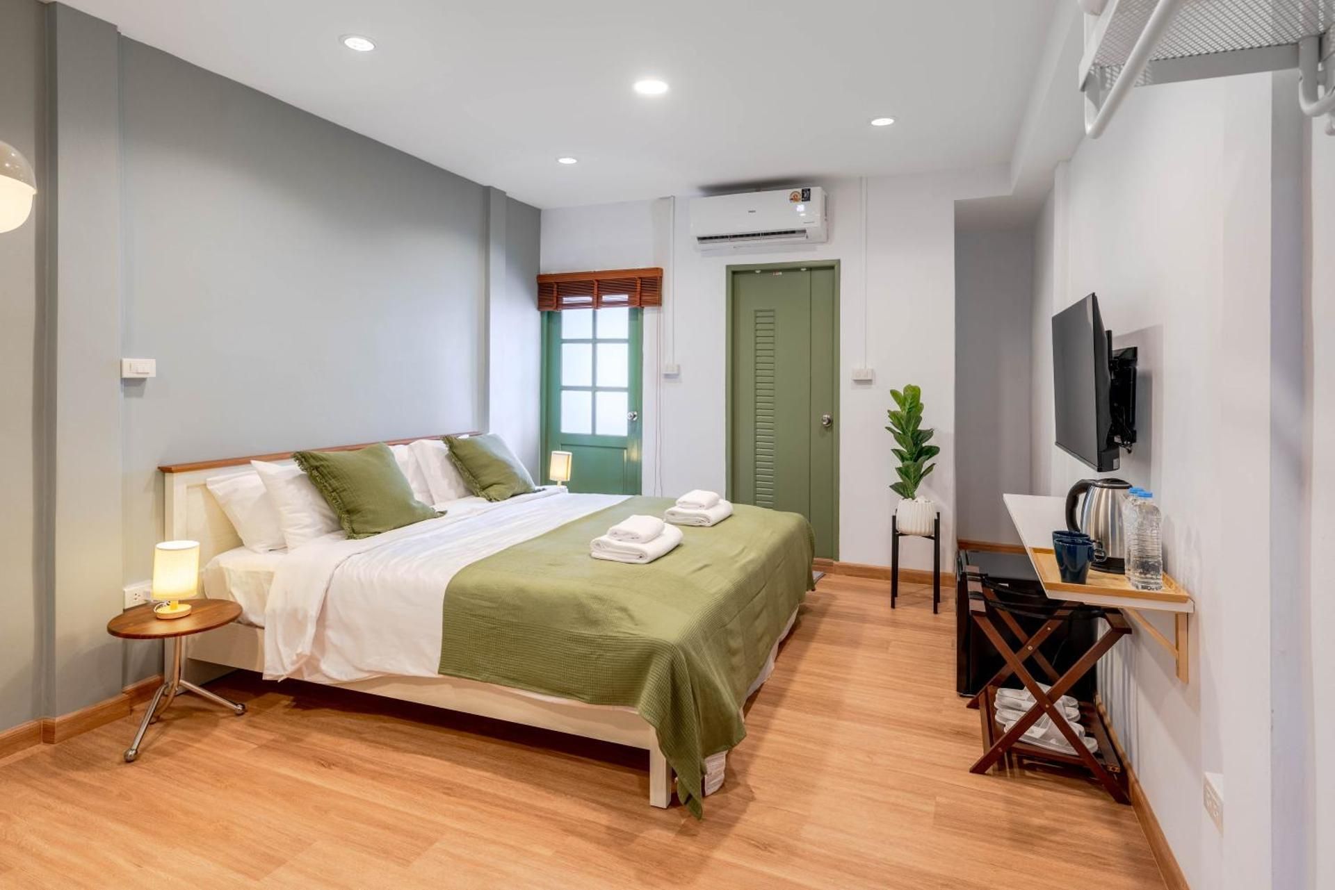 No Window - Superior Room