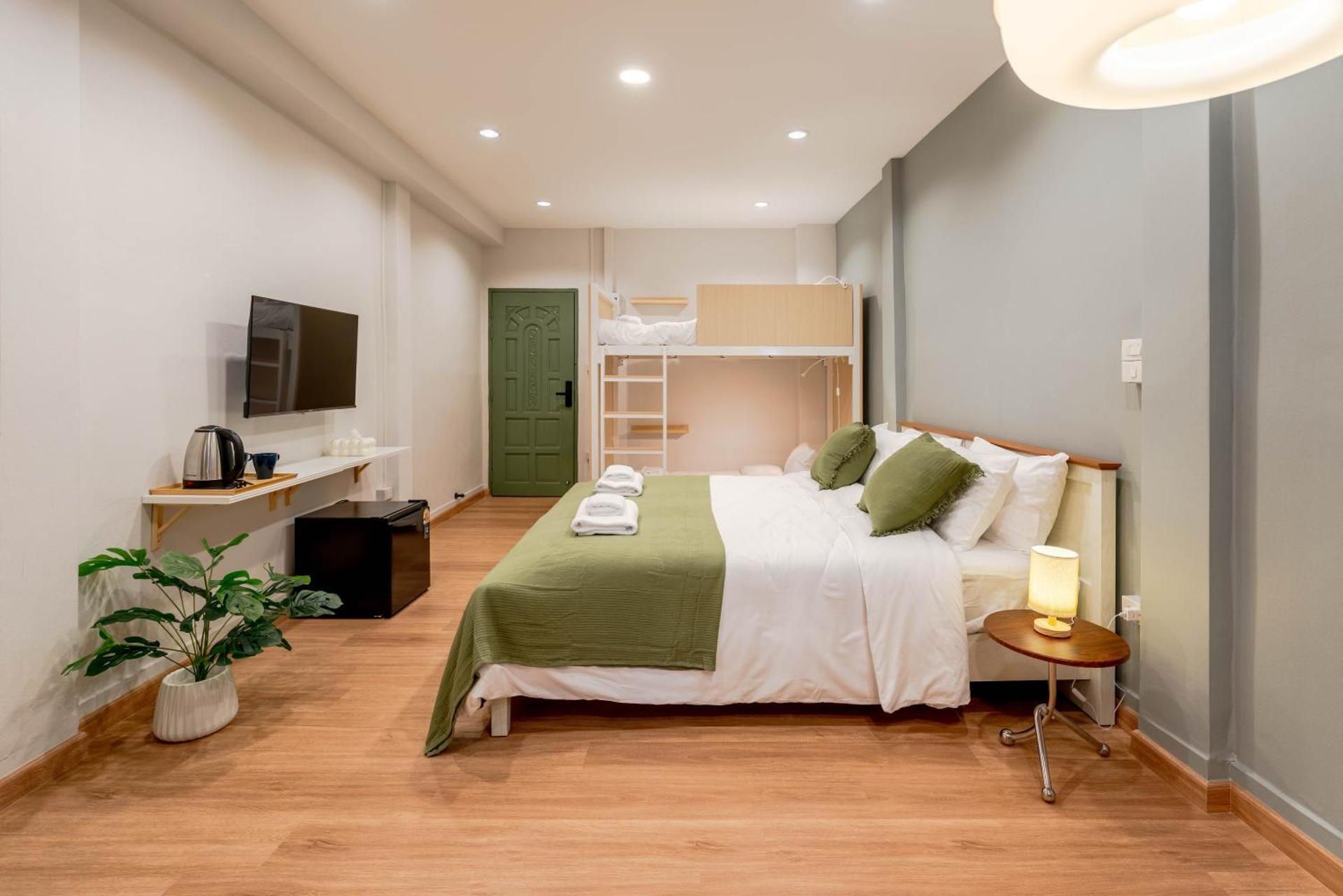 Superior King Room