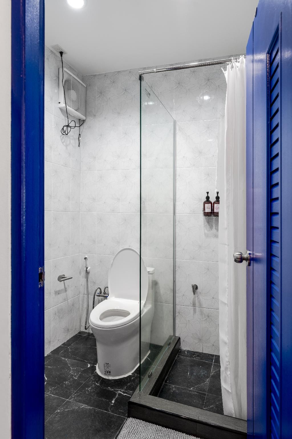 Deluxe King Room with Balcony