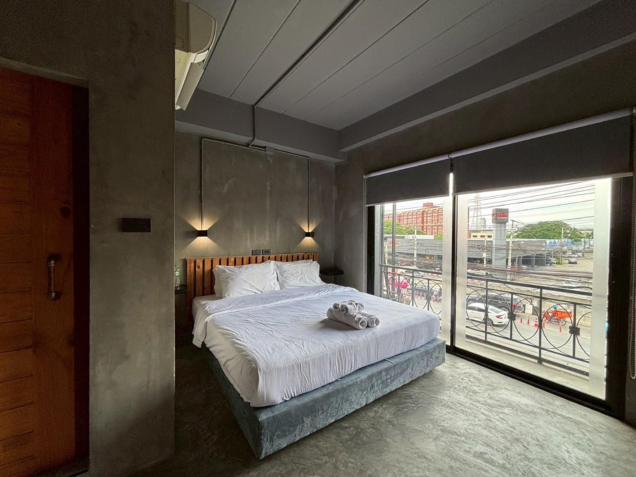 Deluxe Double with Balcony