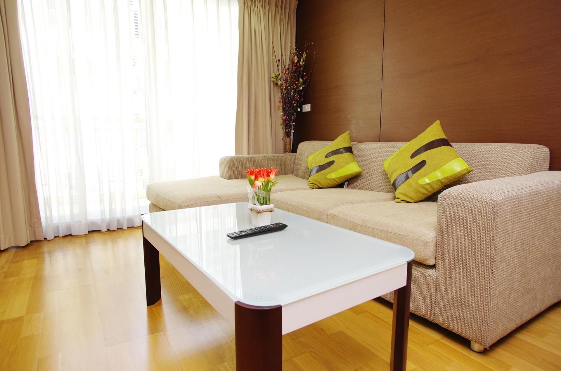 Deluxe Two-Bedroom Apartment