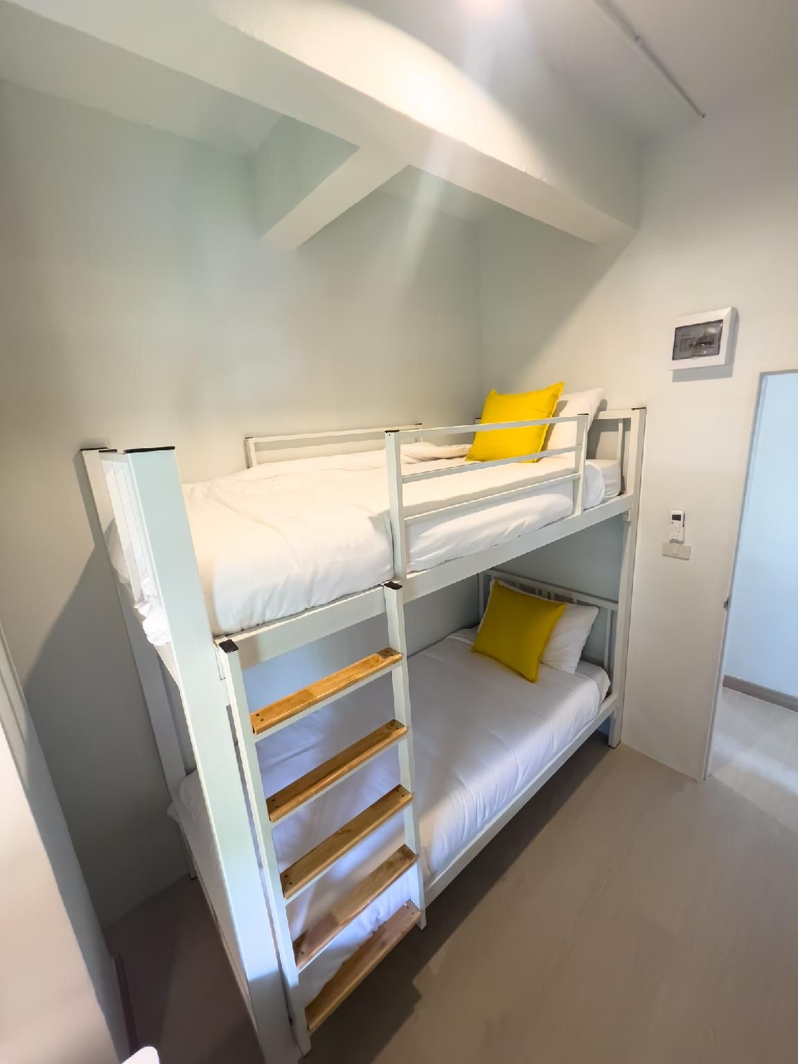 Super Economic Studio Double Bed