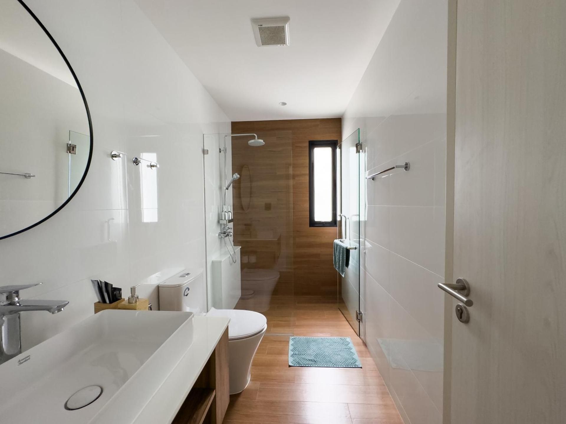 Title Halo by EIE ASSIA One-Bedroom Apartment 2