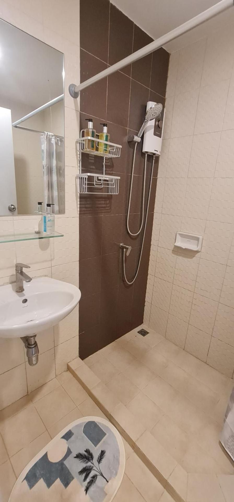 Studio in Boat Avenue One-Bedroom Apartment 2