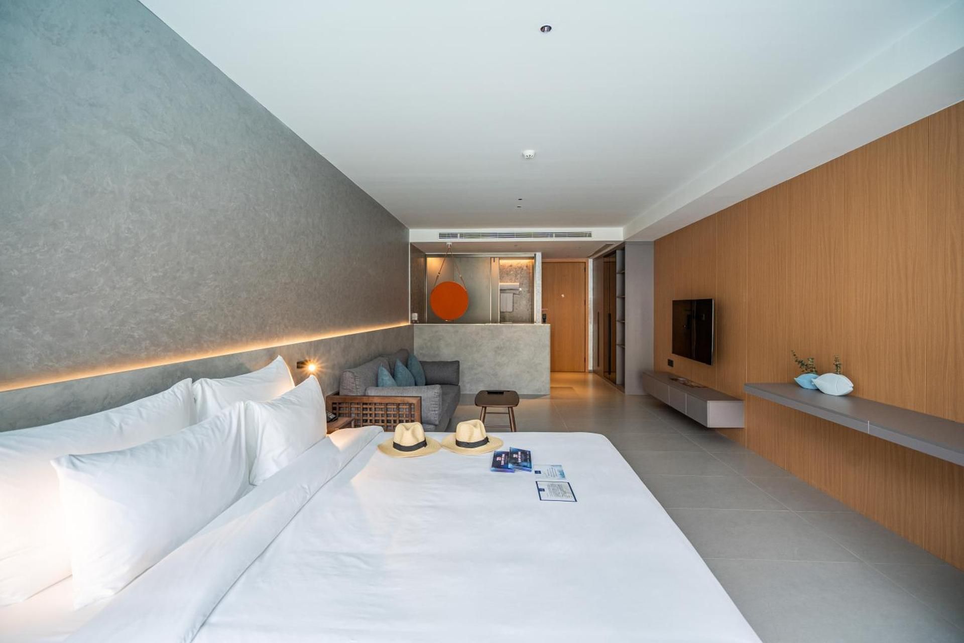 Premier Plus Pool View