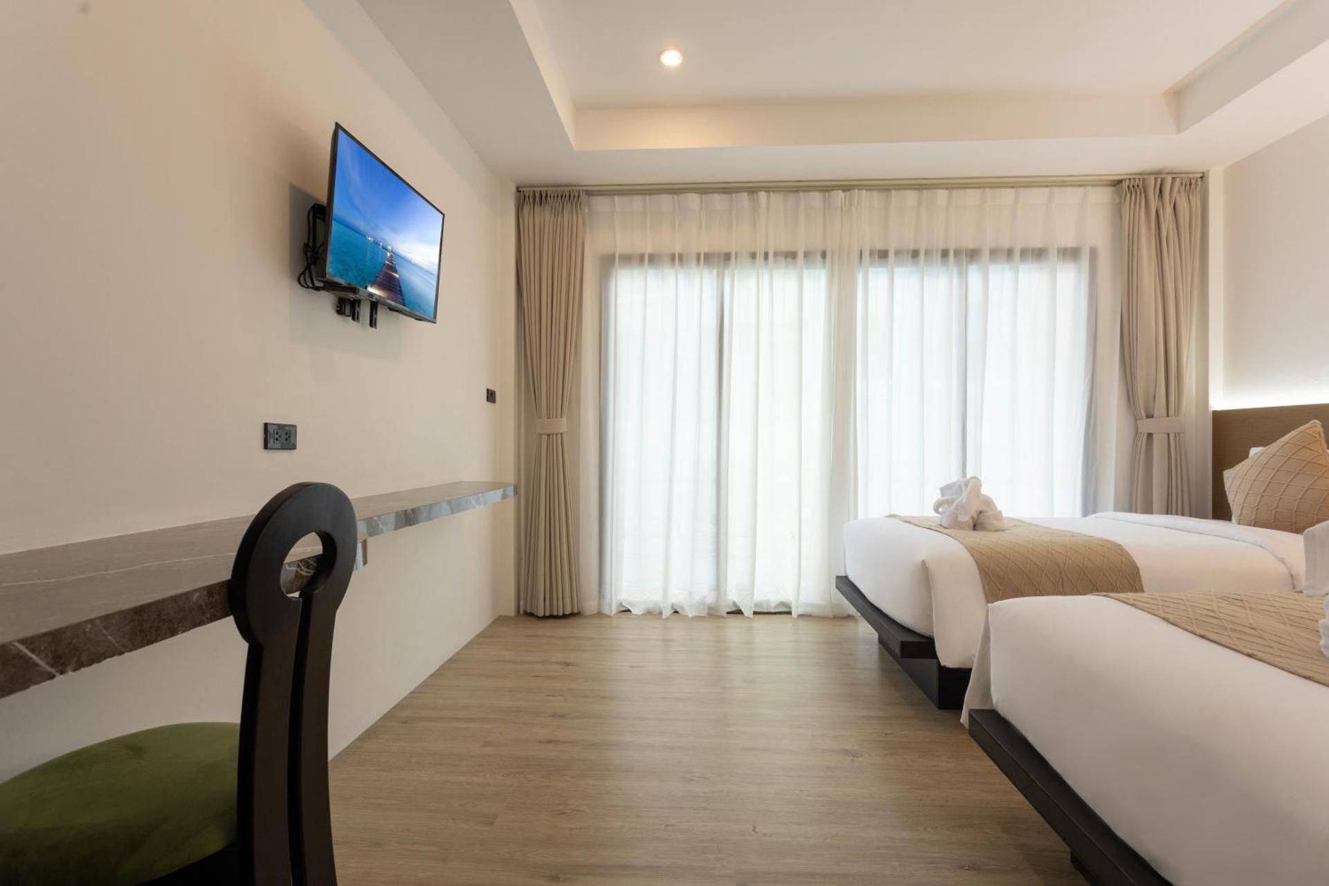 Deluxe Twin Room