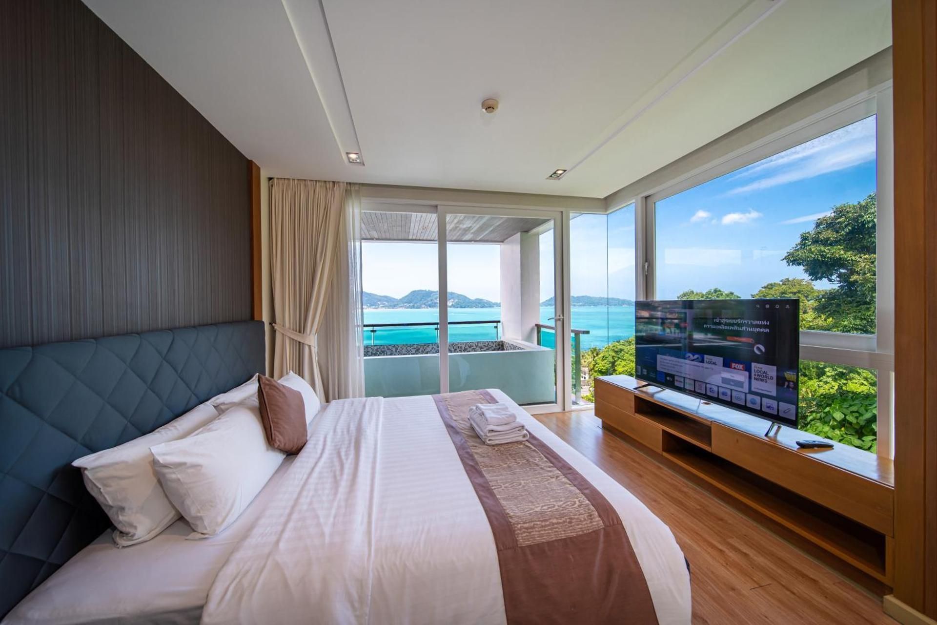 Three-Bedroom Apartment with Sea View