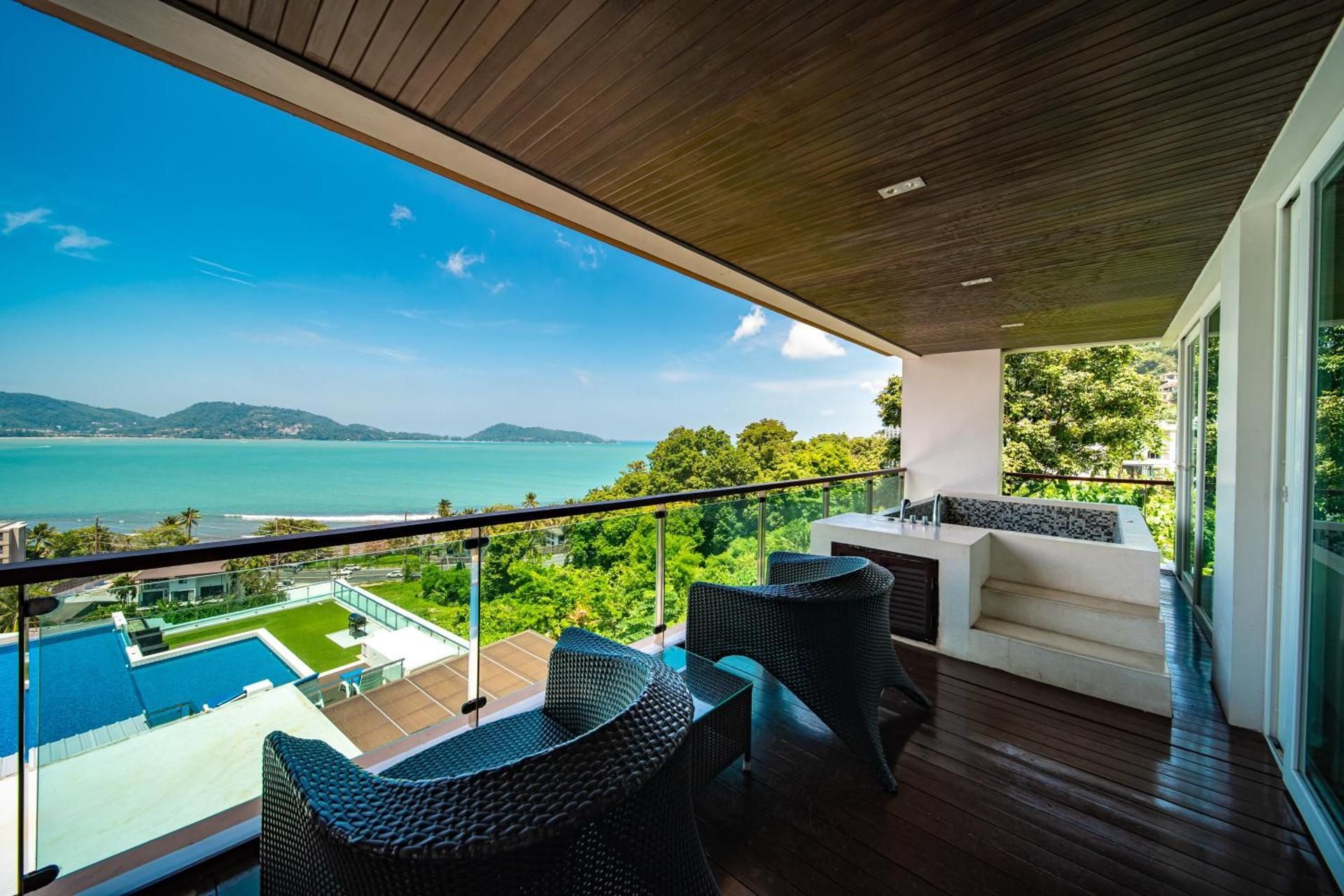 Three-Bedroom Apartment with Sea View