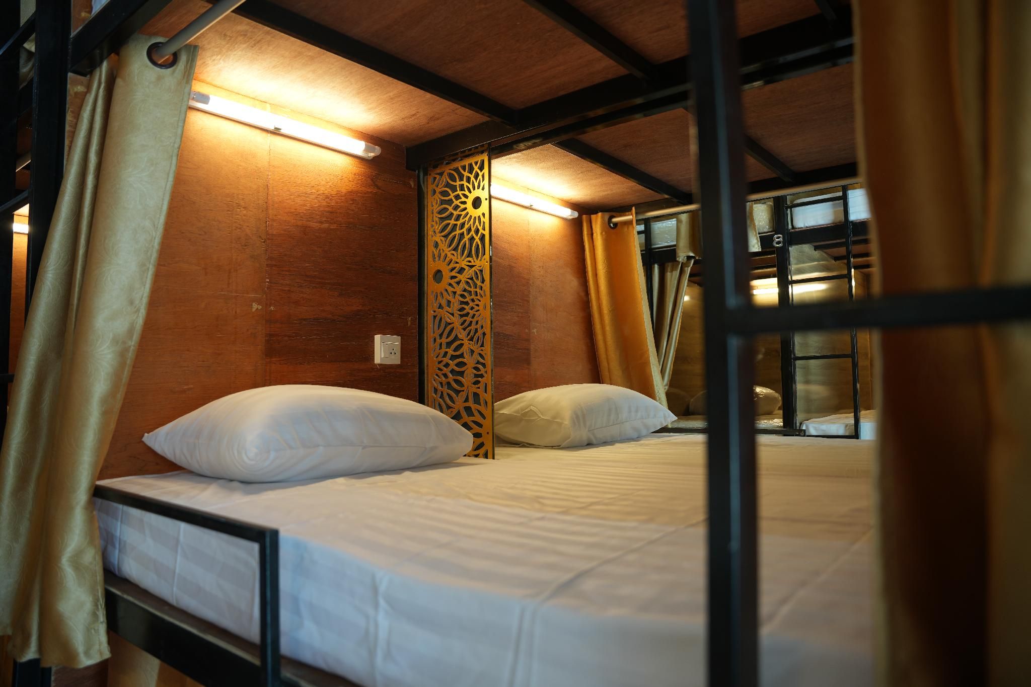 Hangover No 1  Hostel Patong Bunk Bed 2