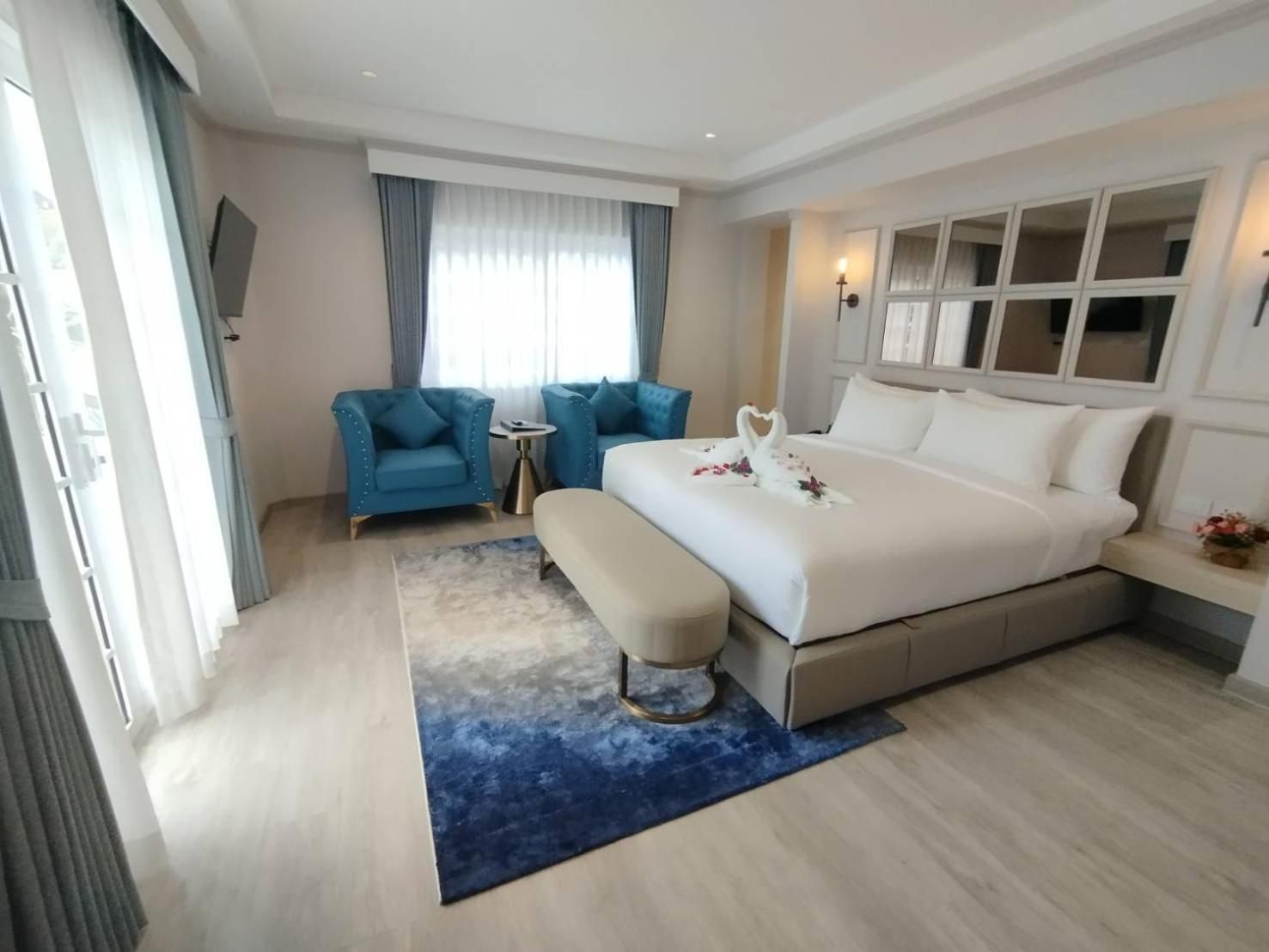 Villa Atchara Hotel Grand Deluxe Double Room