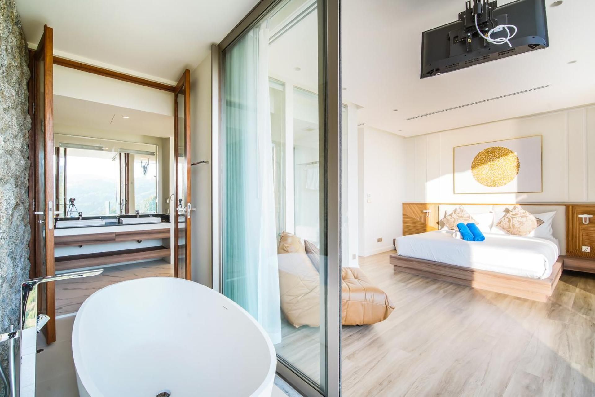 Villa with Sea View