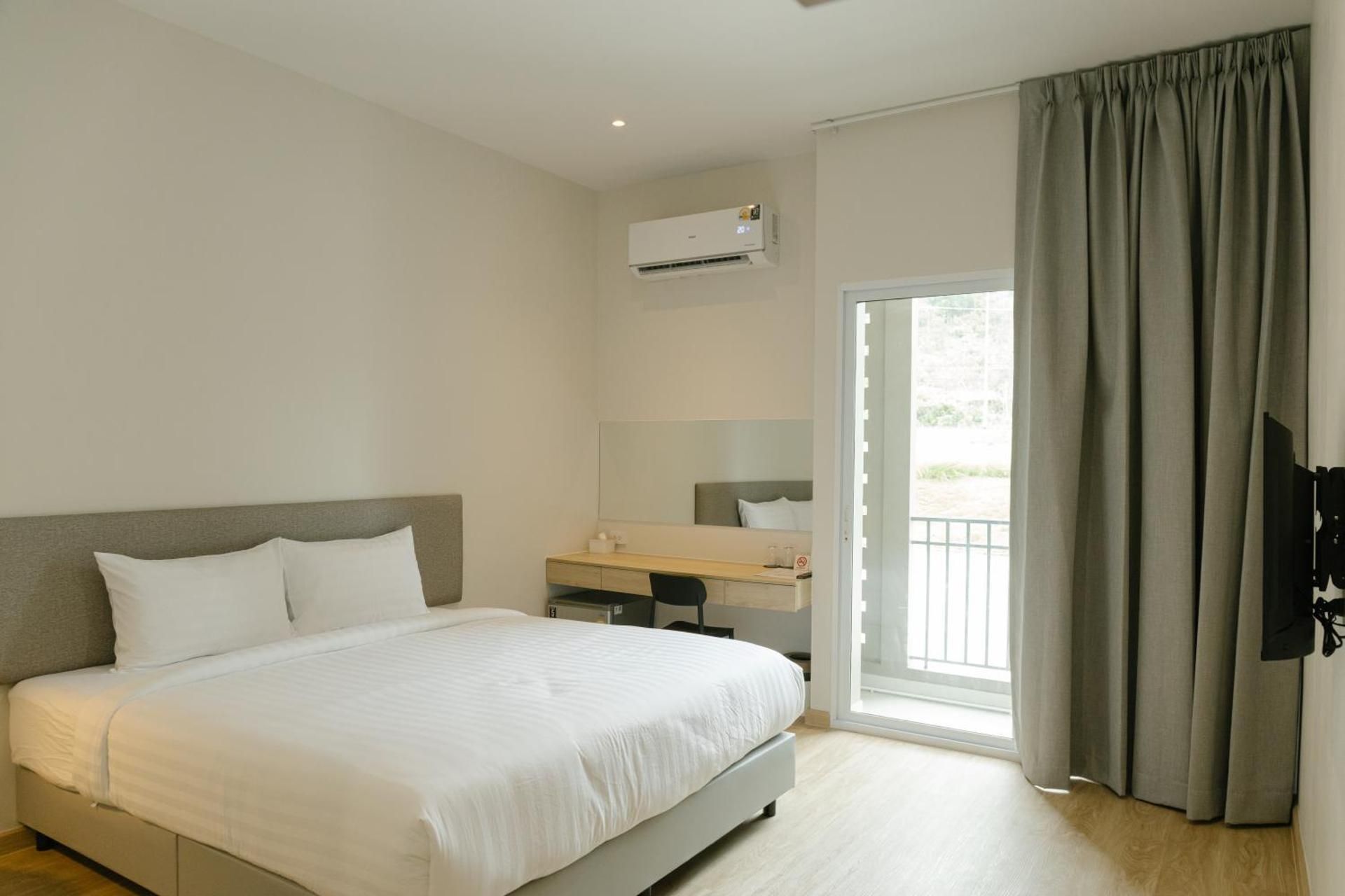 Standard - 1 Double Bed