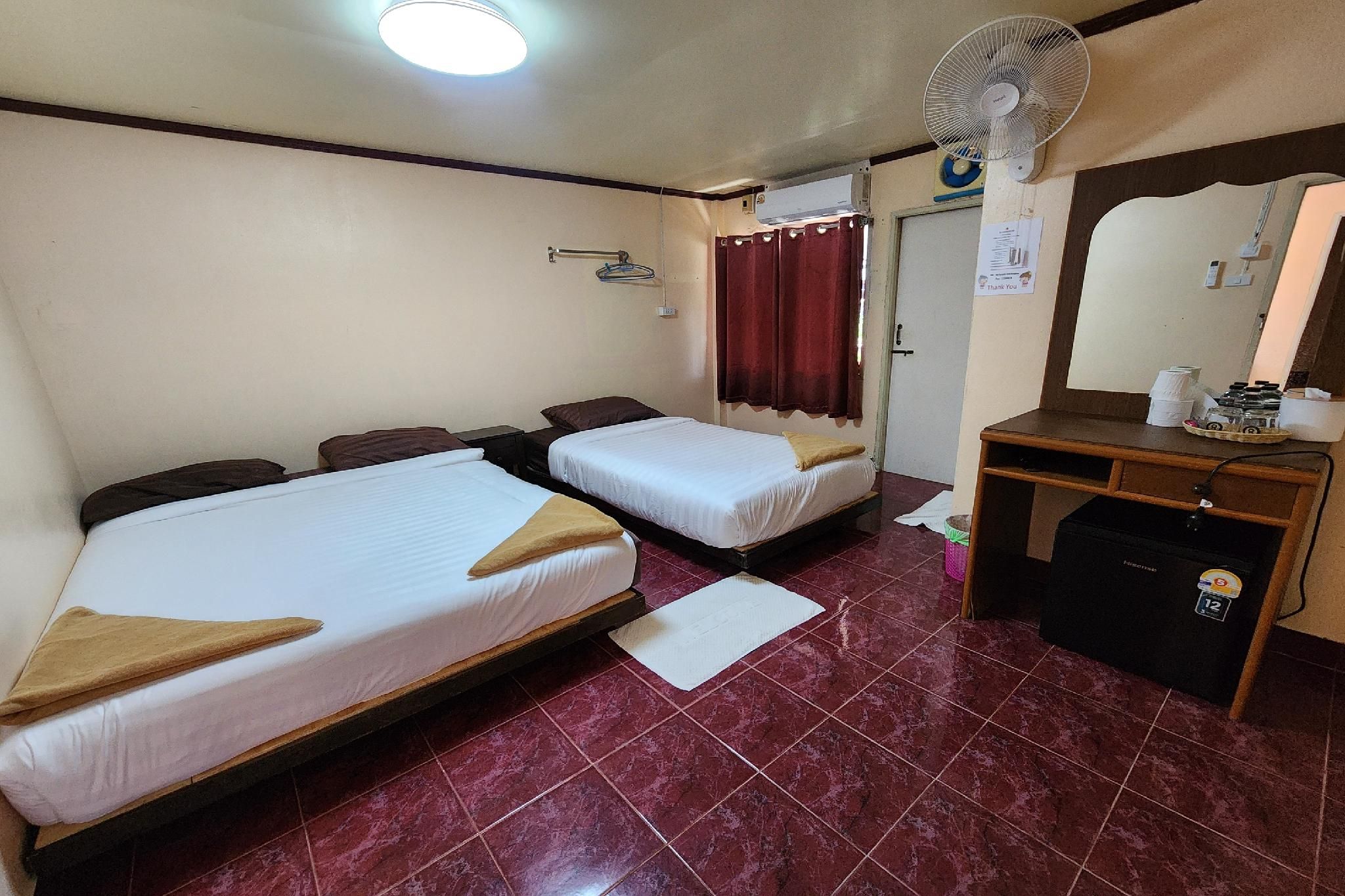 My Pumpkin Bungalow Krabi Deluxe Triple Room