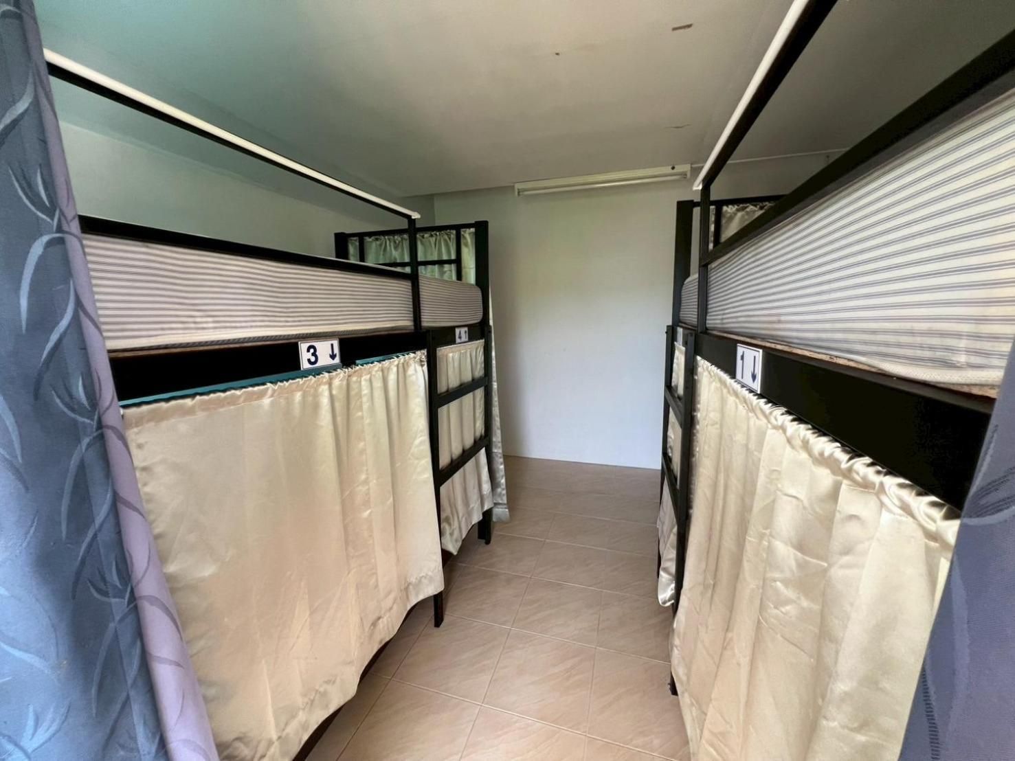 Klong Muang Hostel Family Room with Shared Bathroom