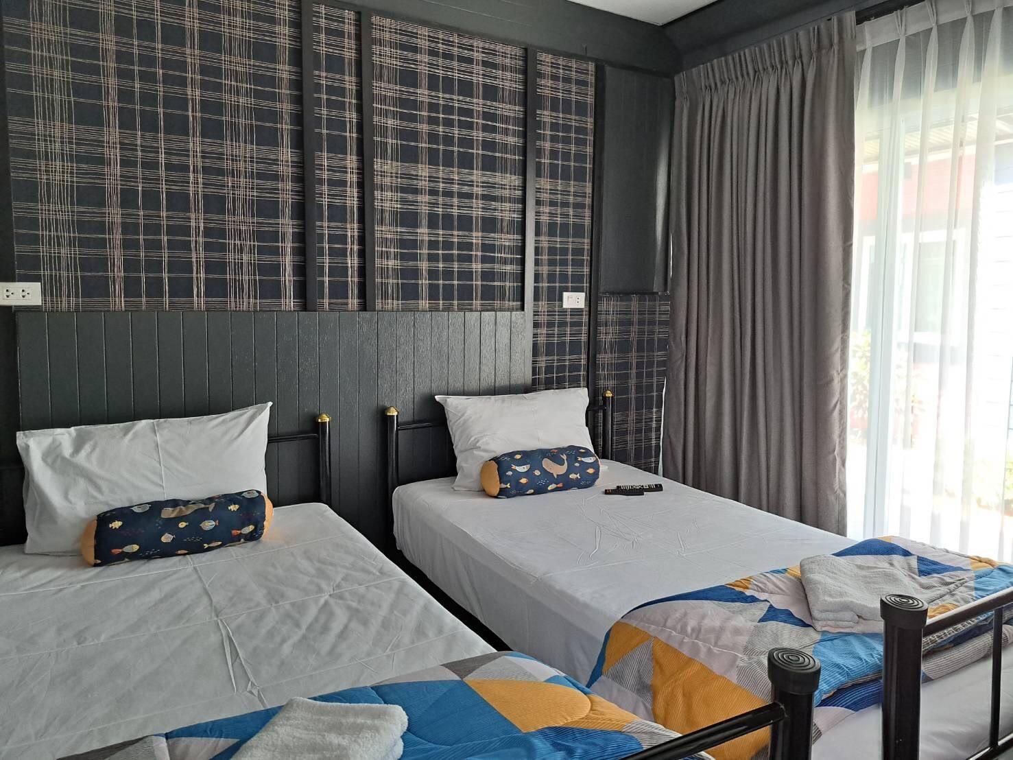 Standard Twin Room without Window