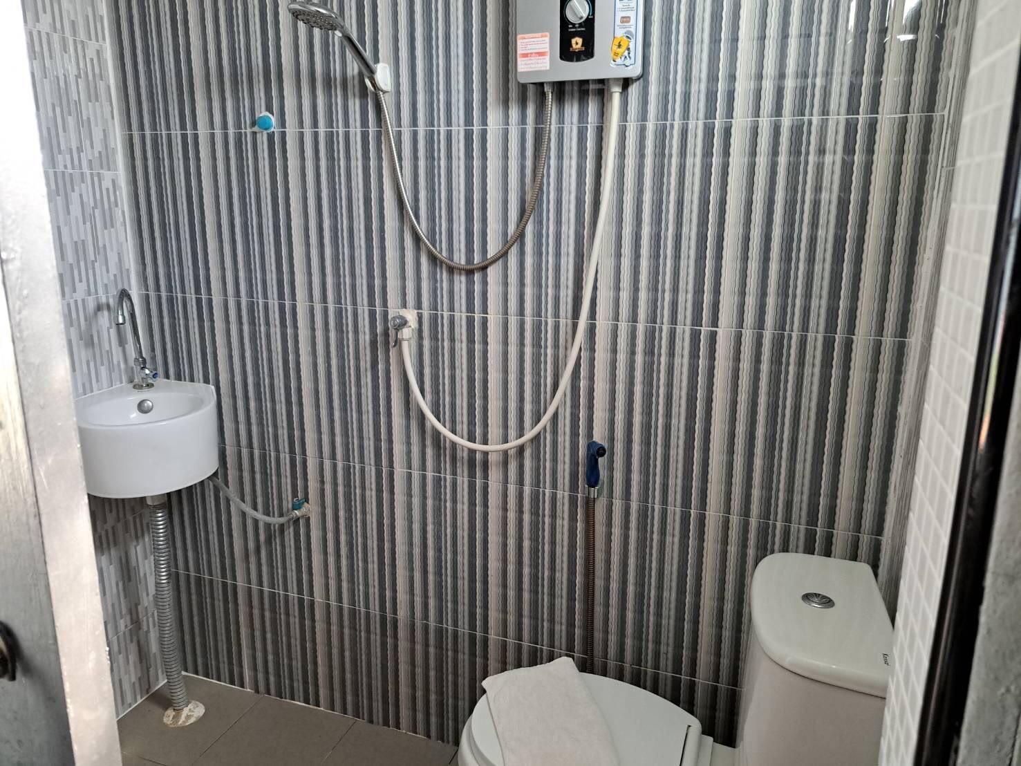 Standard Twin Room without Window