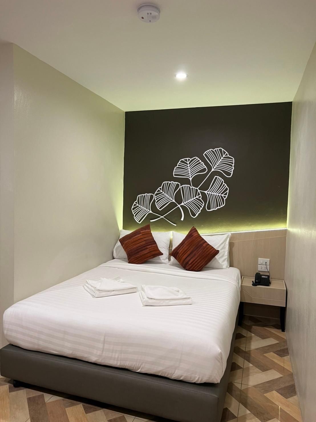 SJ Miracle Hotel Standard Large Room