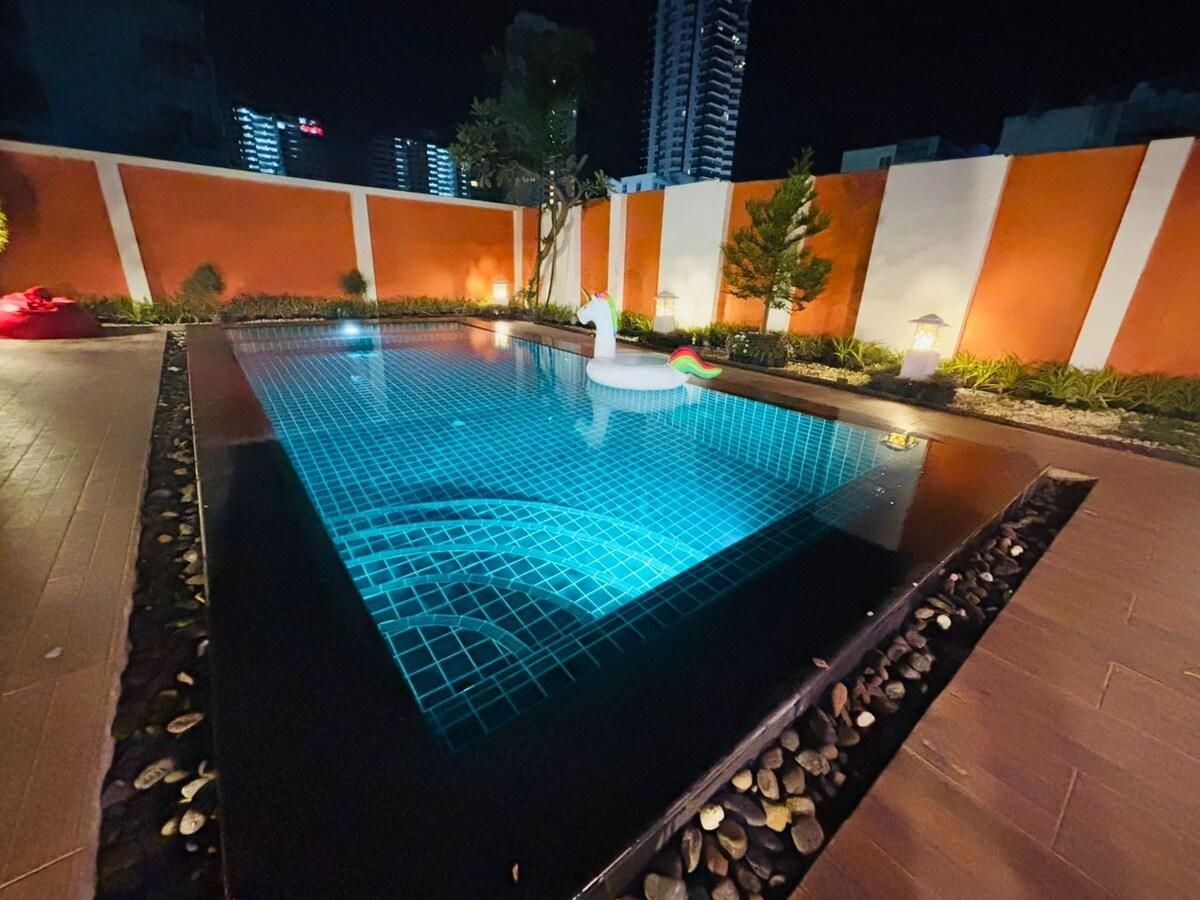 private pool