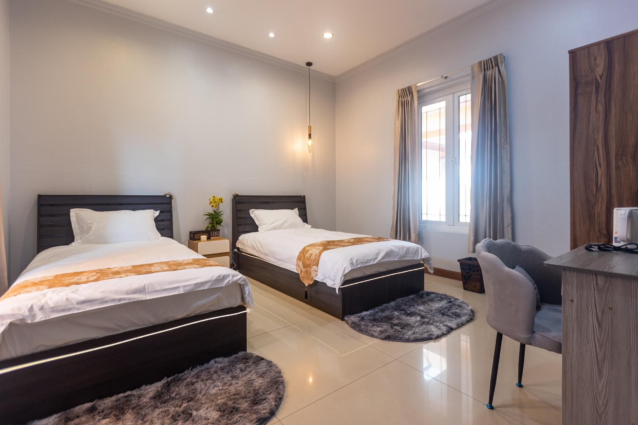 Twin Suite