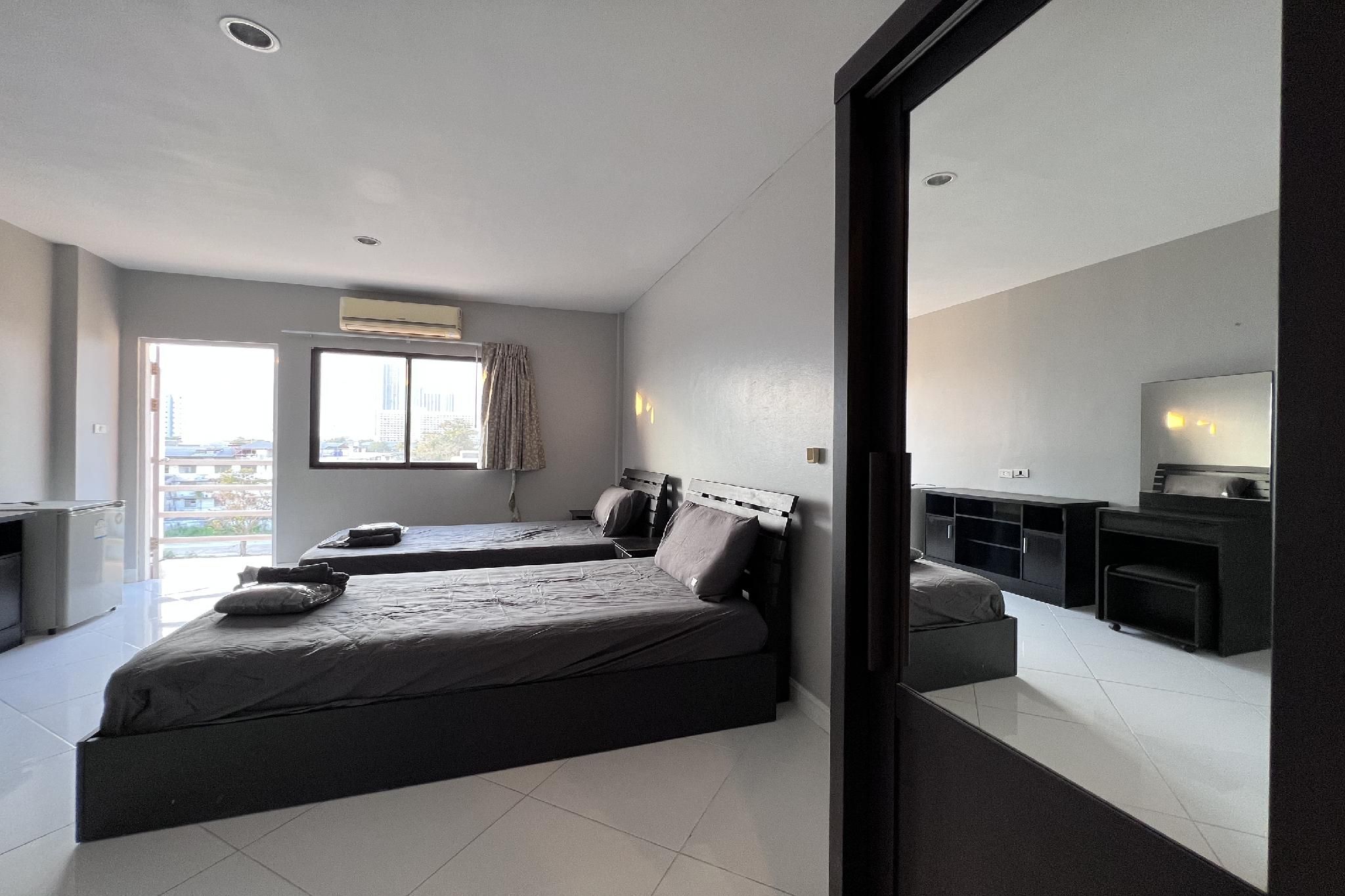 Deluxe Room No Kitchen