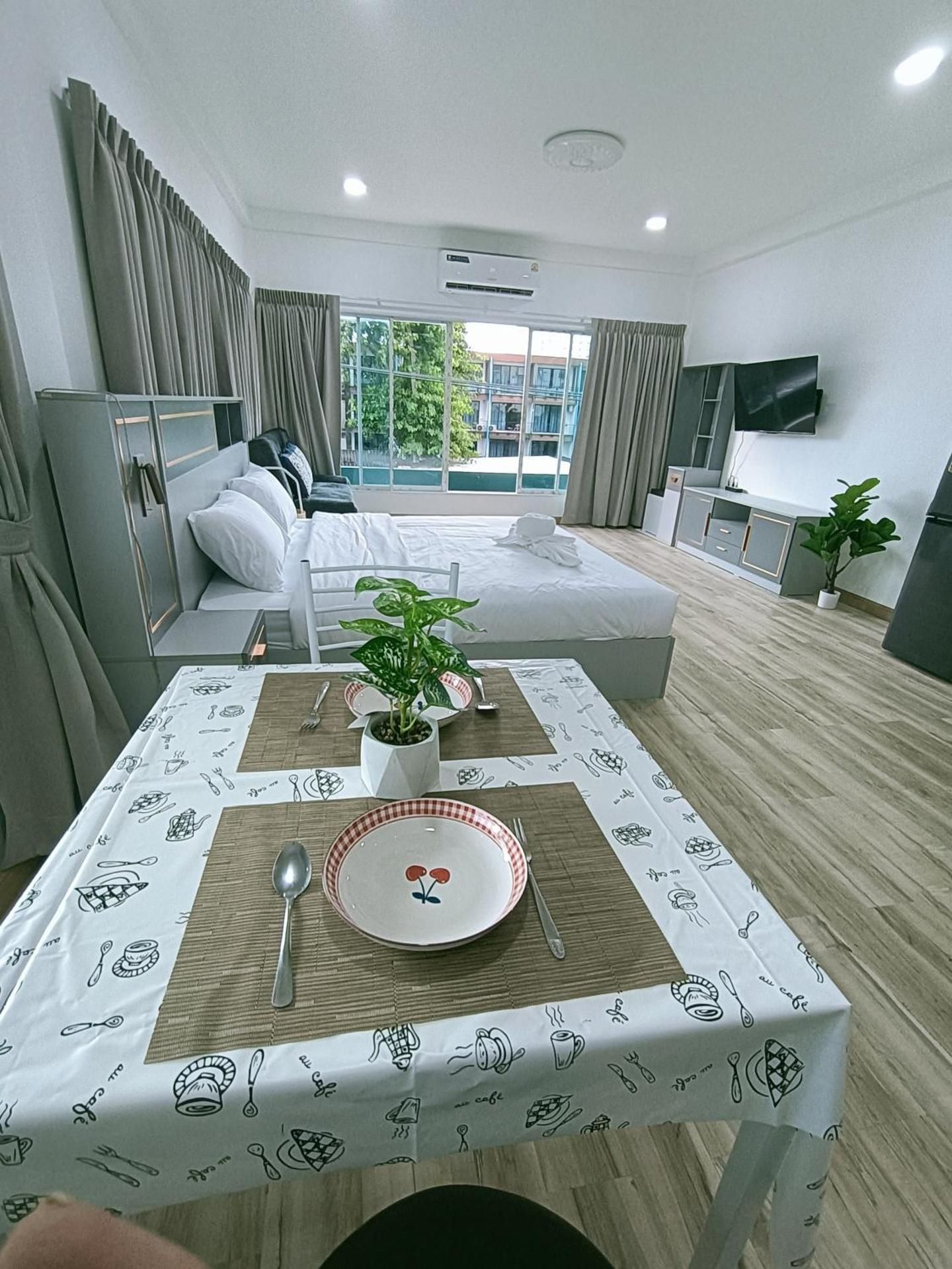 Green House Jomtien Soi 7 Studio Apartment