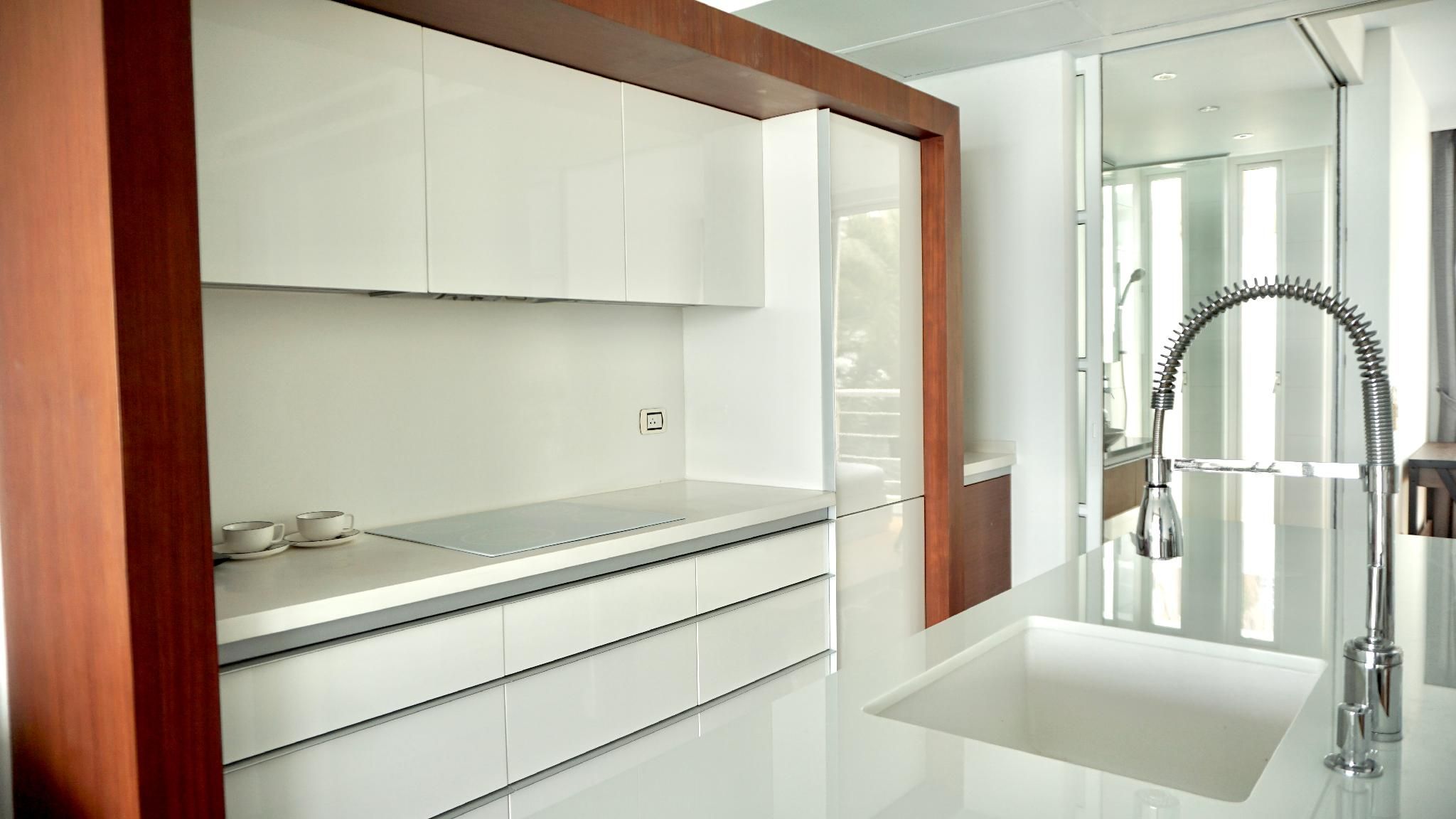 1-Bedroom Ocean View Apartment
