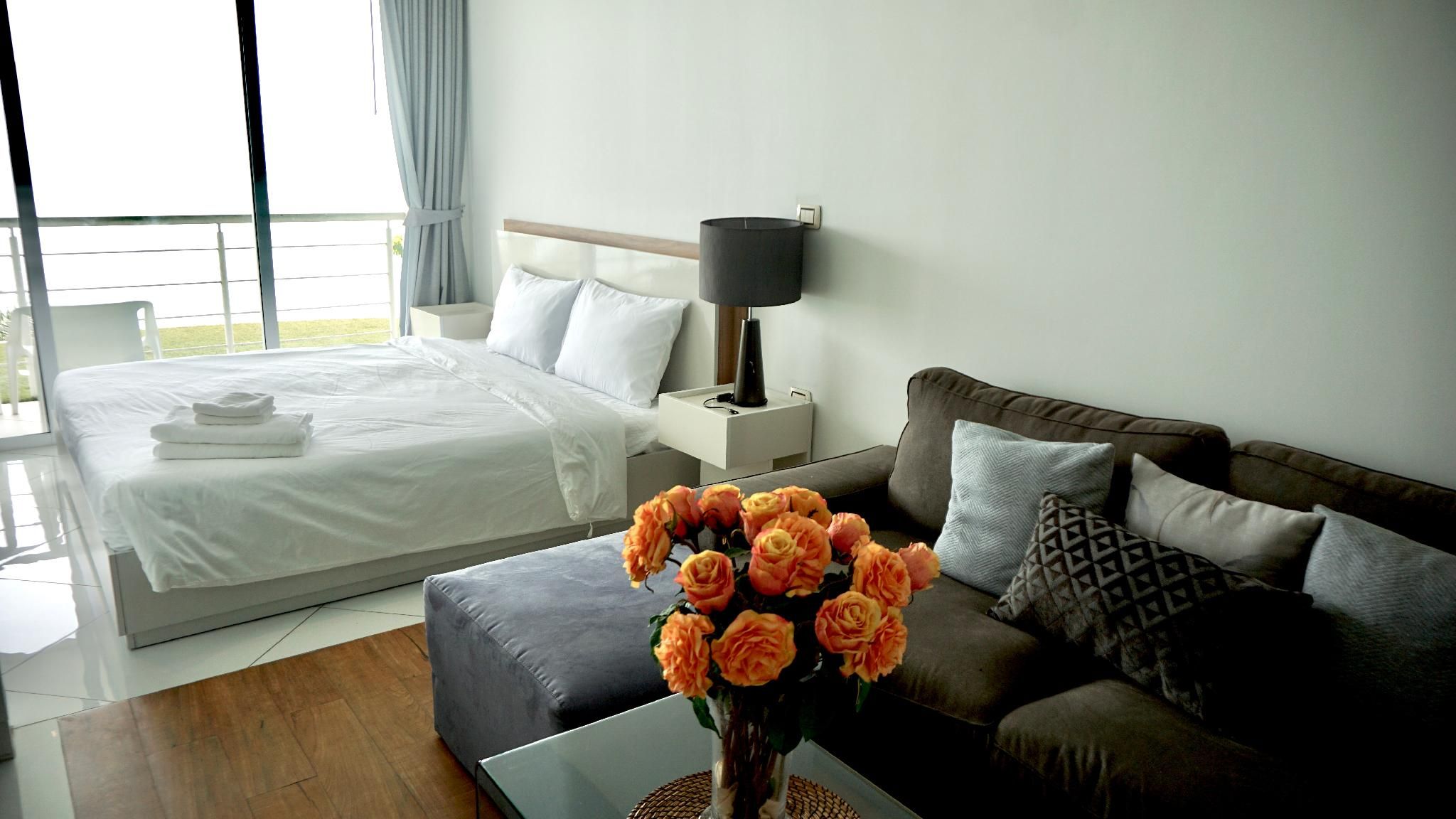 Two - Bedroom Premier Apartment with Sea View
