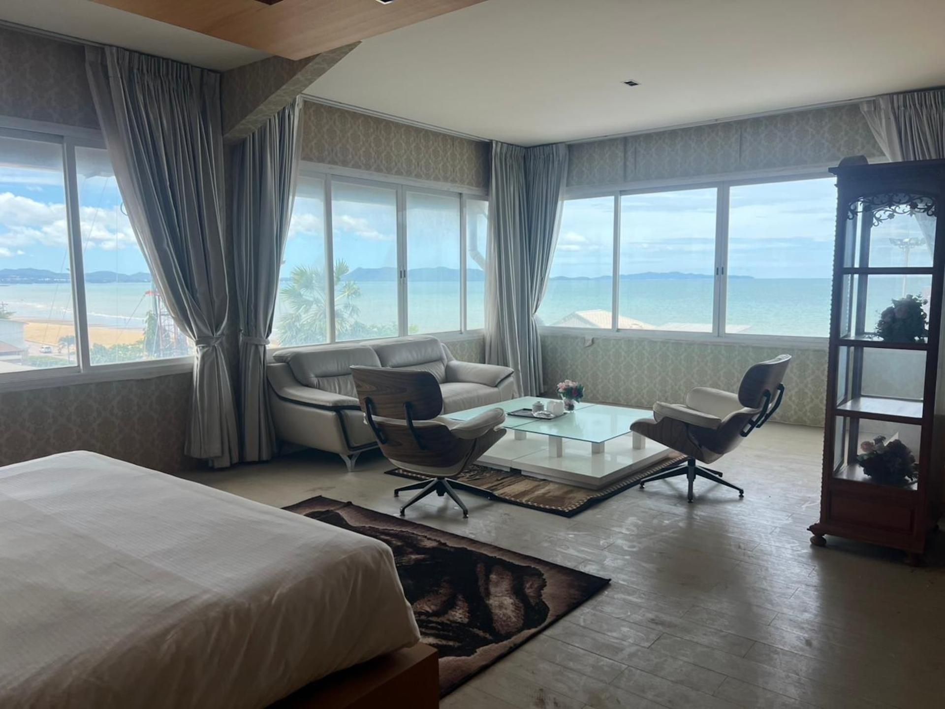 Jomtien Sands Residence Presidential Suite