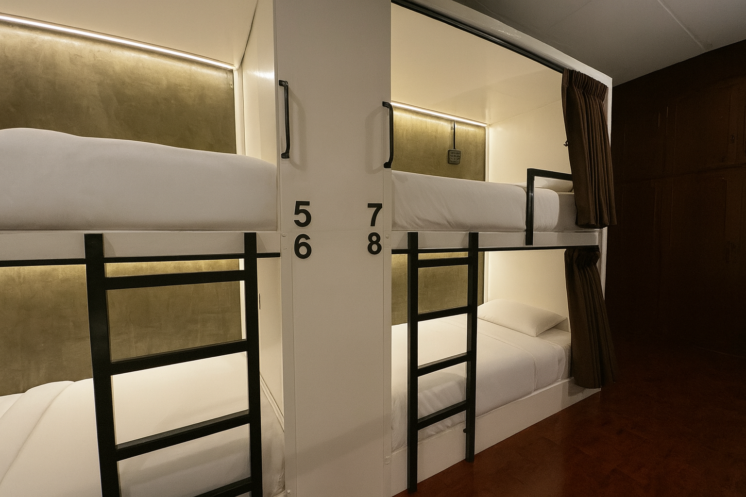 Bed in 8 Bed Mixed Dormitory