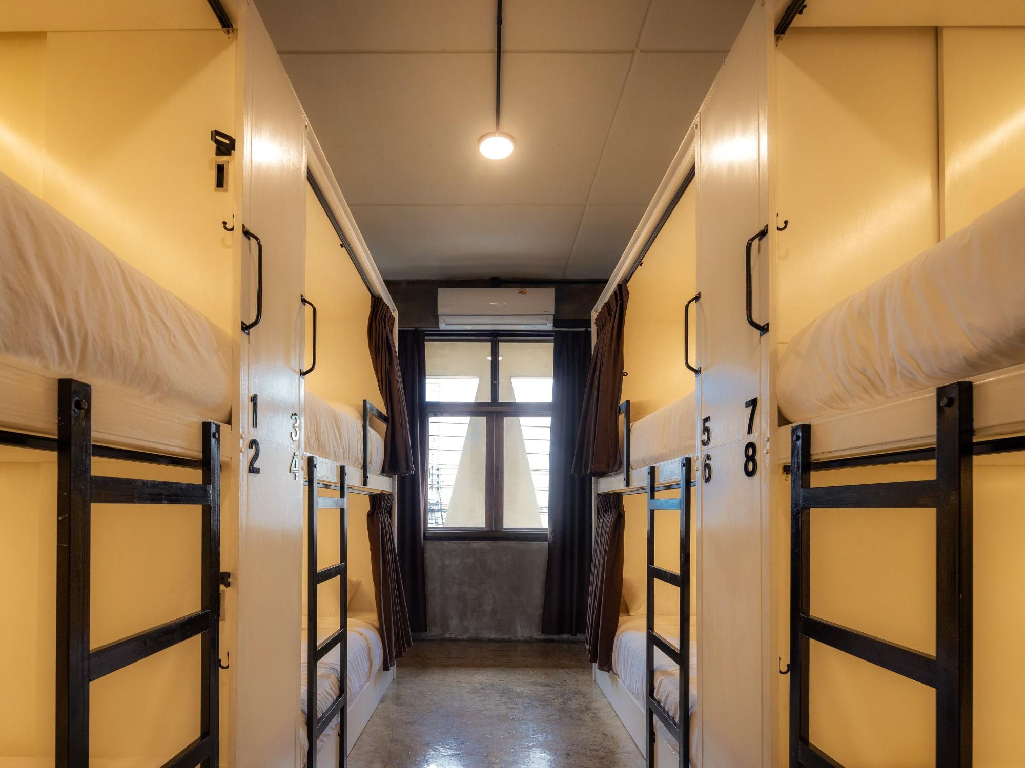 Bed in 8 Bed Mixed Dormitory