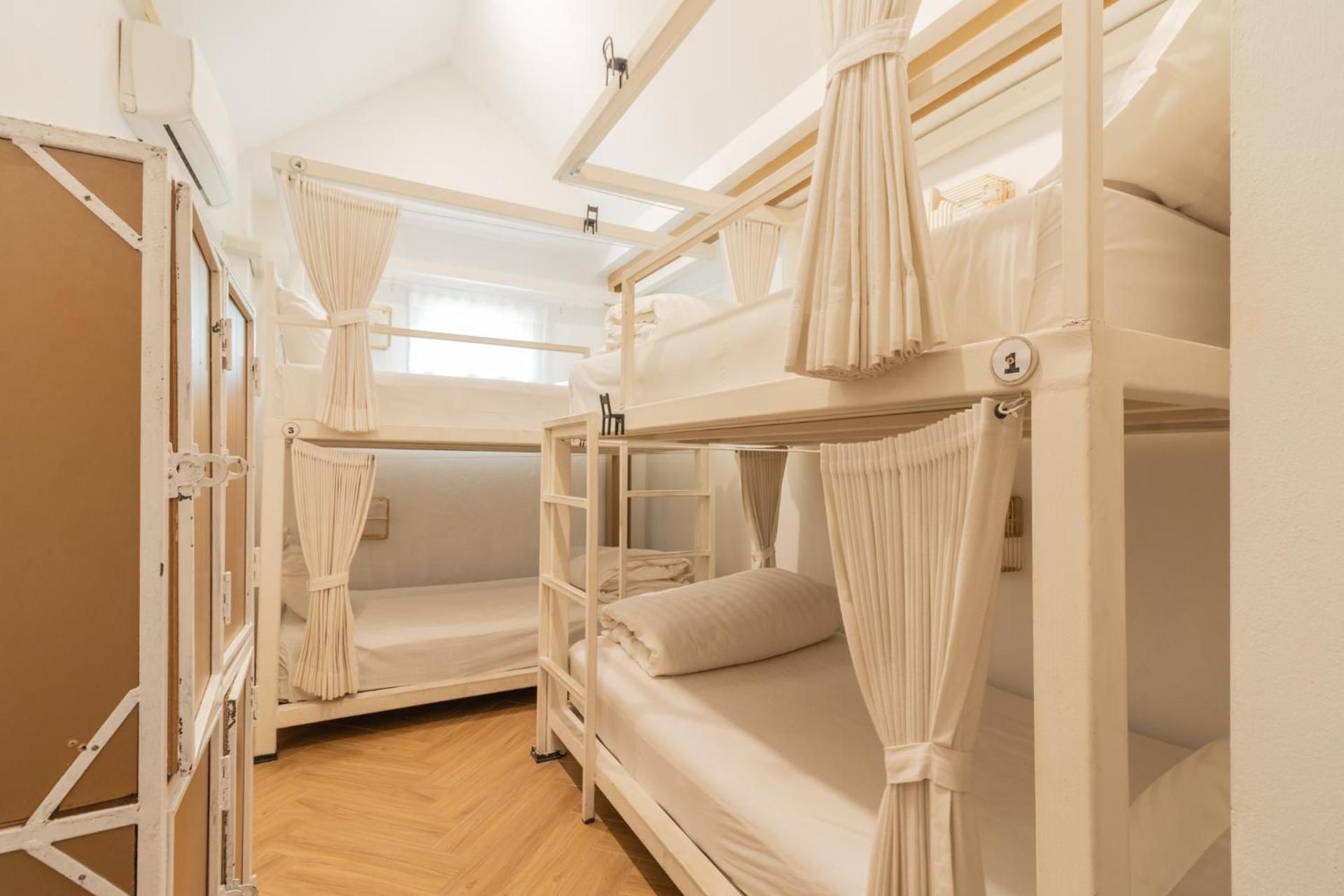 Bed in 4-Bed Mixed Dormitory Room