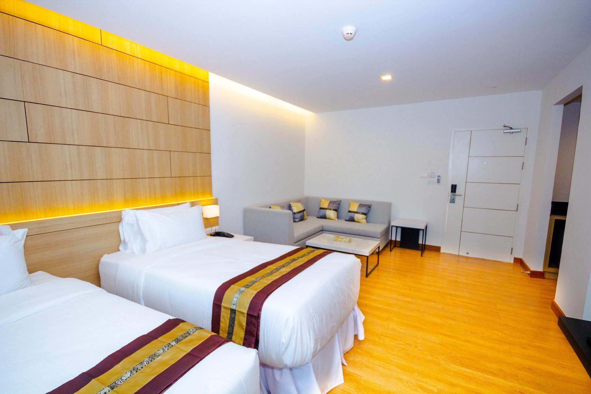 The Grand Chaiyapreuk Chiangmai Deluxe Twin Room