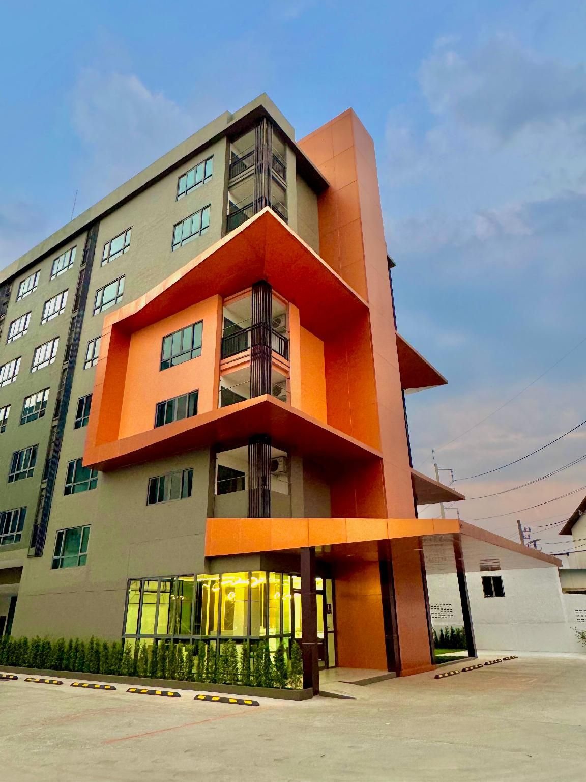 Lux City Boutique Hotel