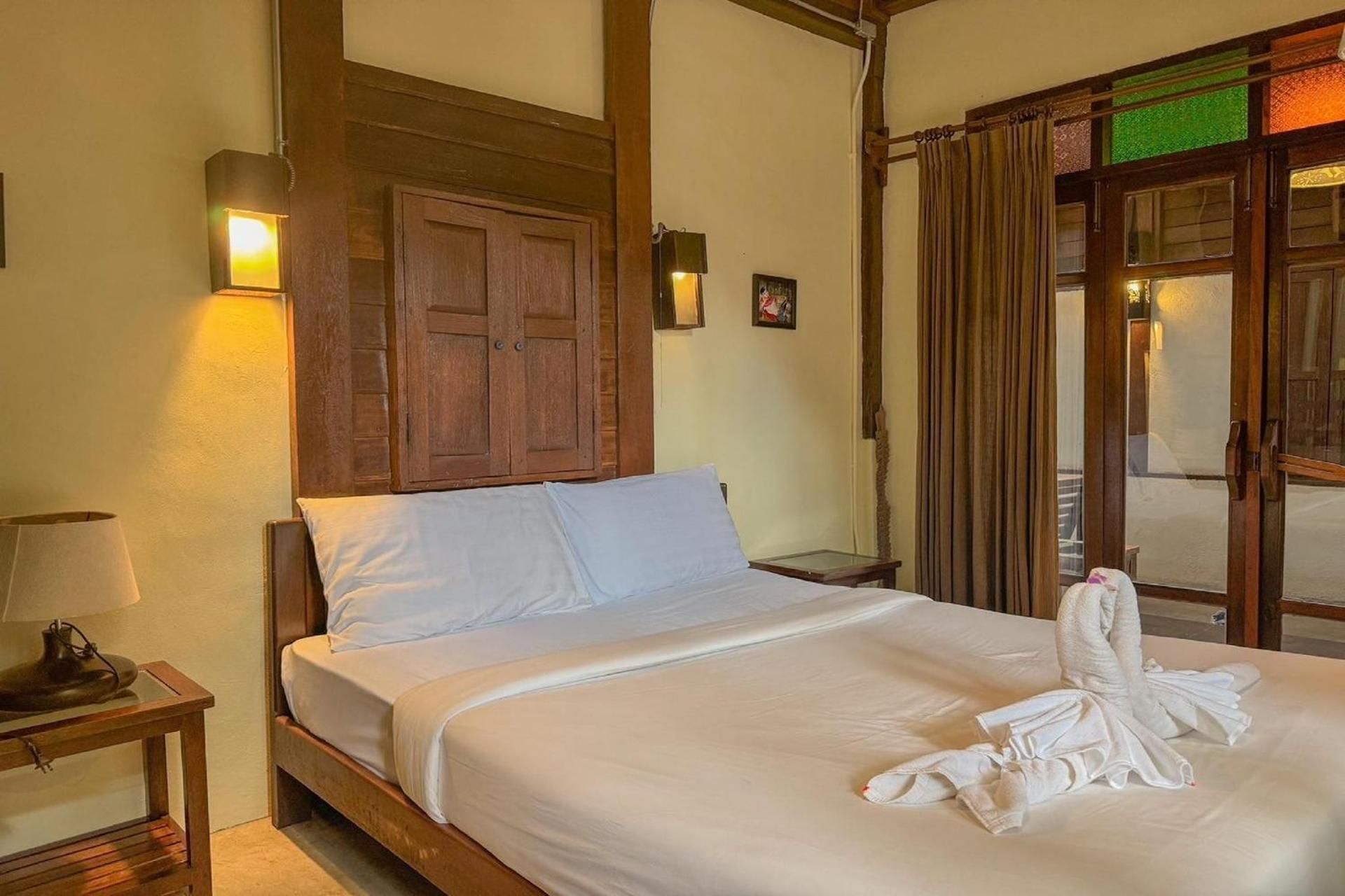 Superior Queen Bed