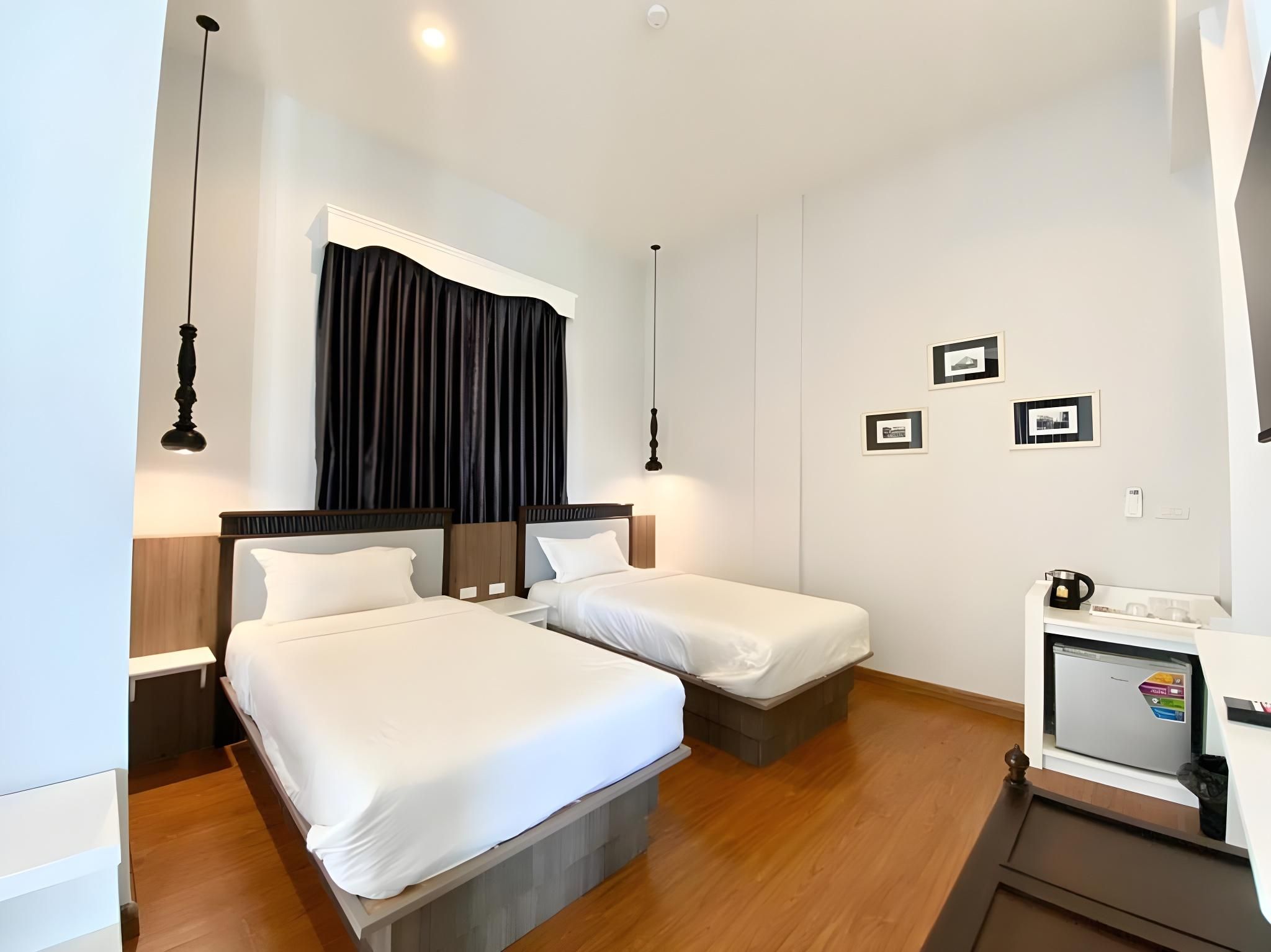 Deluxe Double or Twin