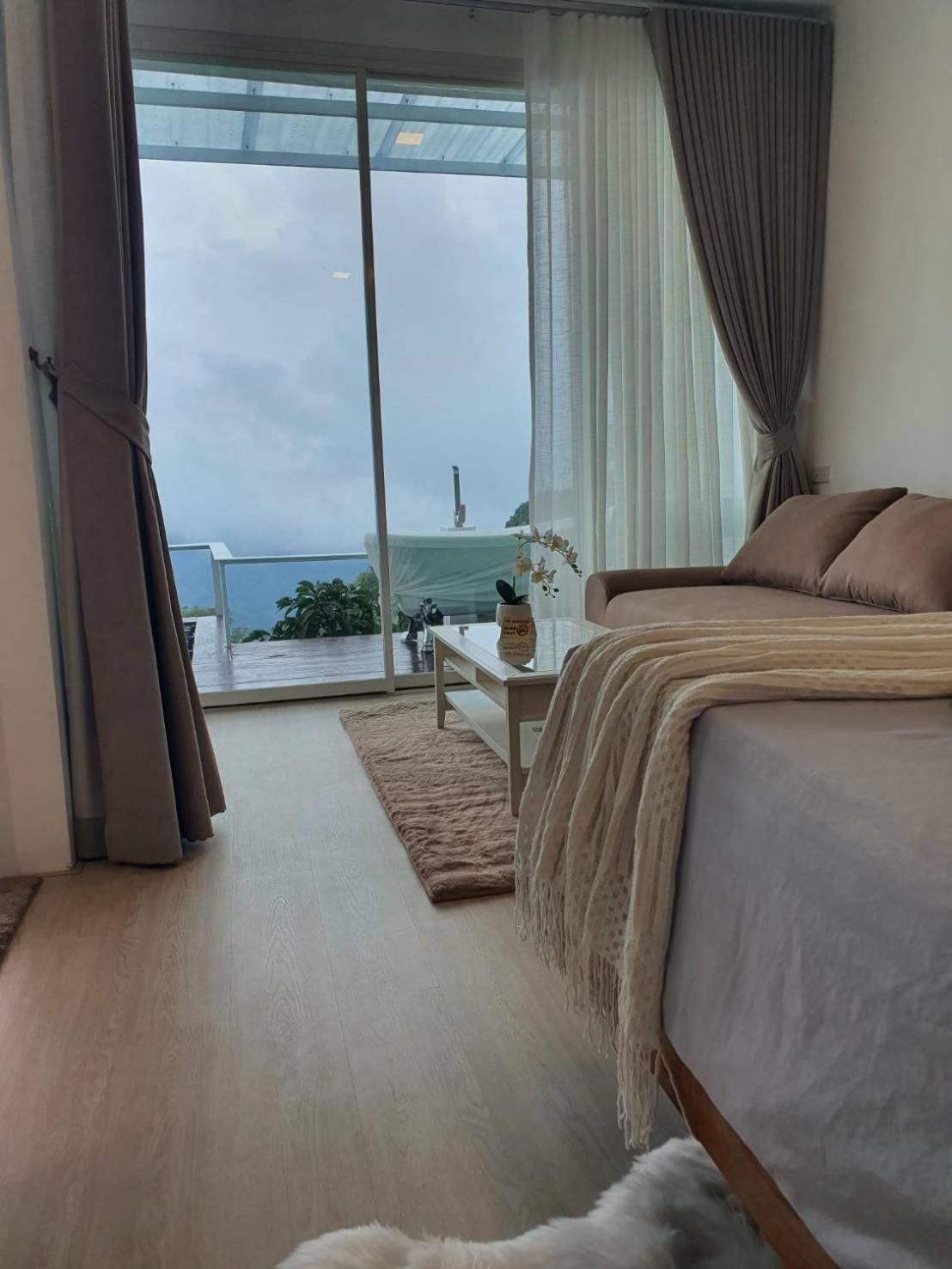 Deluxe Double Room with Bath
