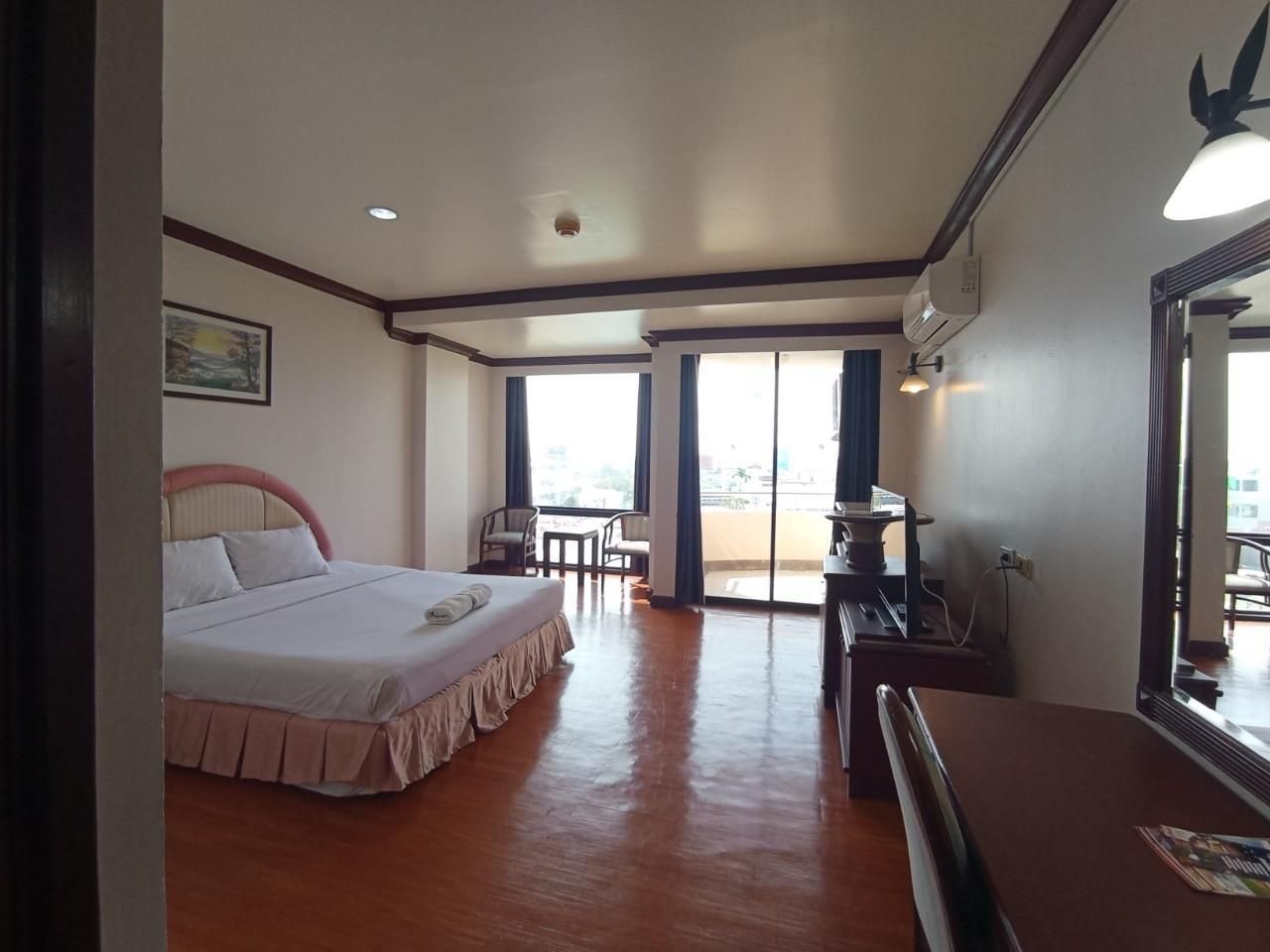 Deluxe Room - Bed Assigned at Check-In