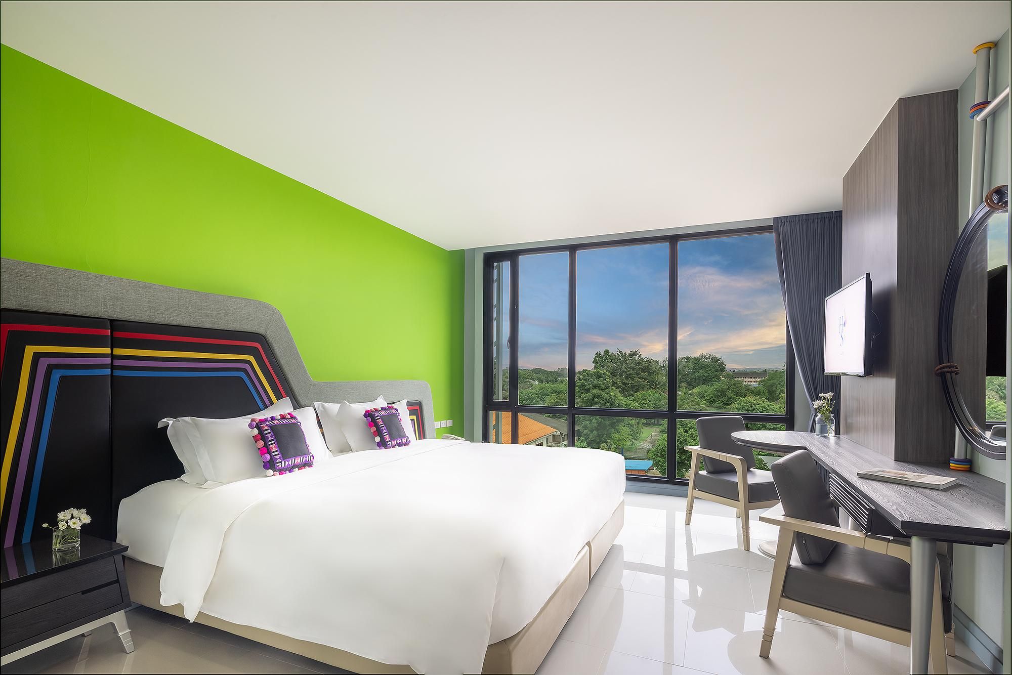 Premium Deluxe King City View