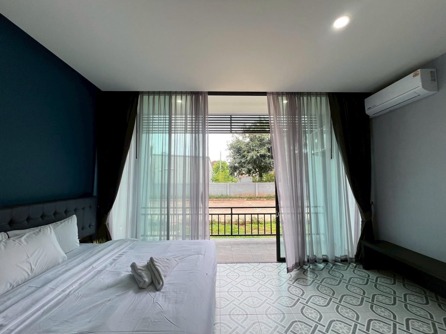 HF Ville Standard, 1 Bed King 2