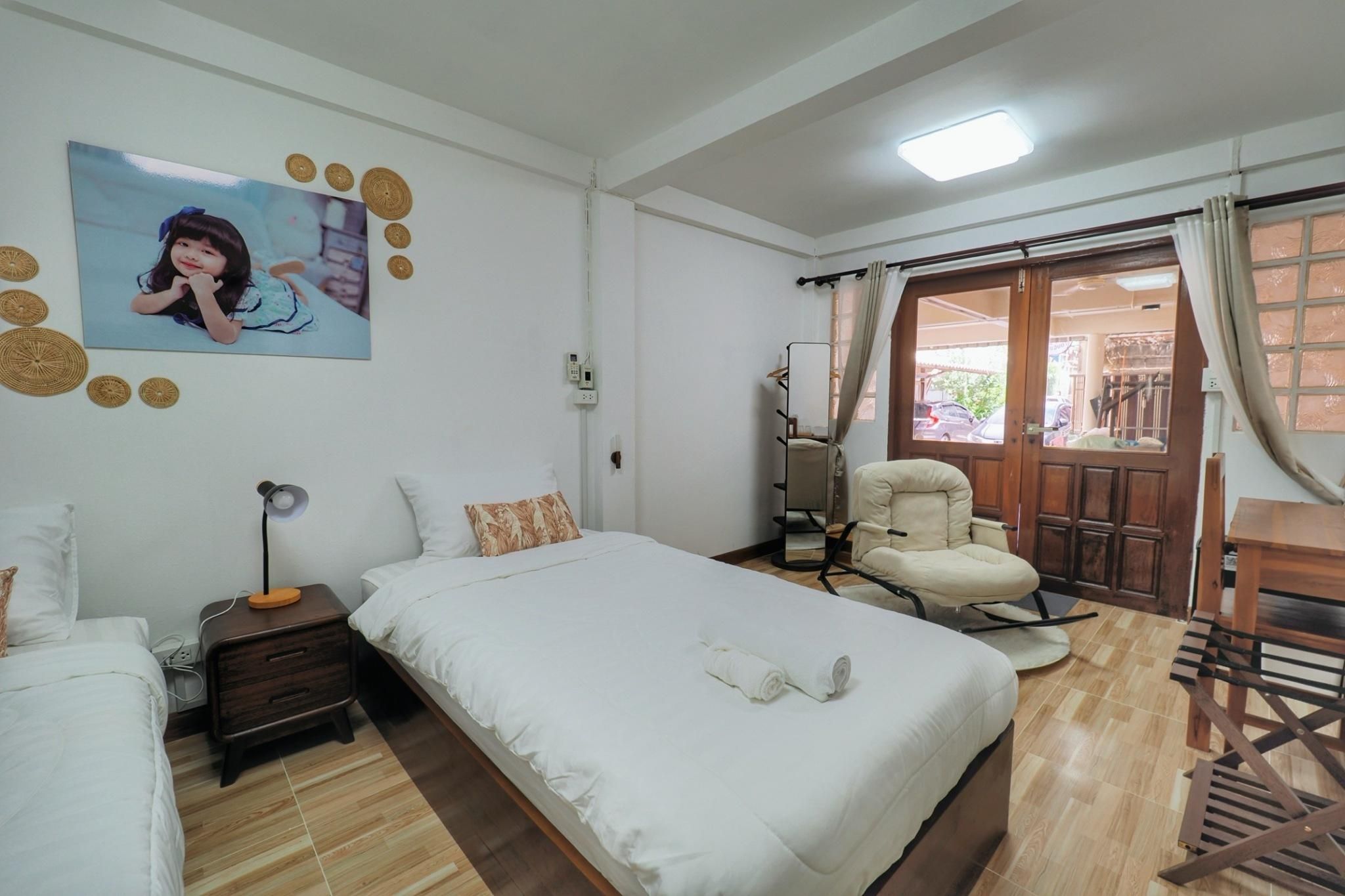 Baan Inta Hostel - บ้านอินตาโฮสเทล Twin Room -01 2