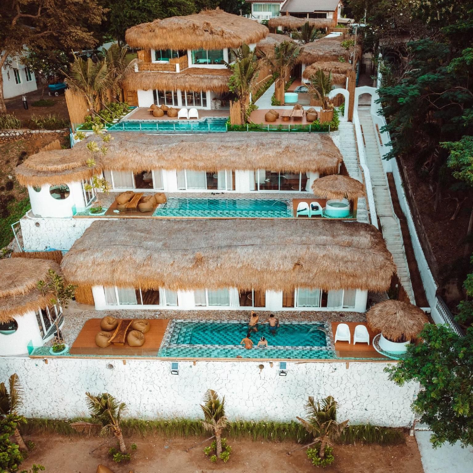 The Sea Breeze Pool Villa Bangphra Bangsaen